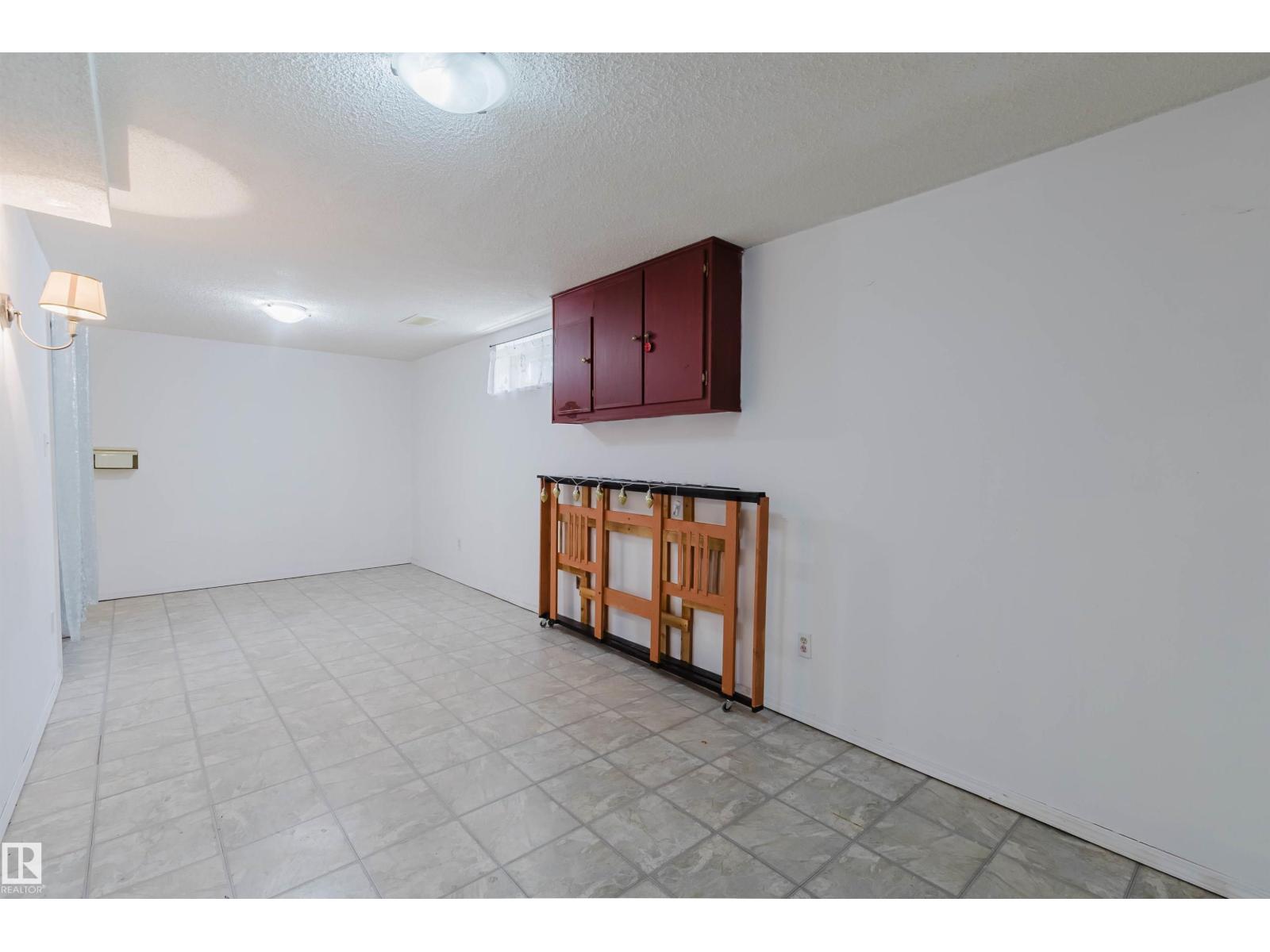 #4 14310 80 ST NW - 22