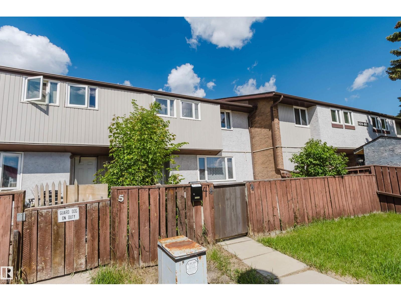 #4 14310 80 ST NW - 33