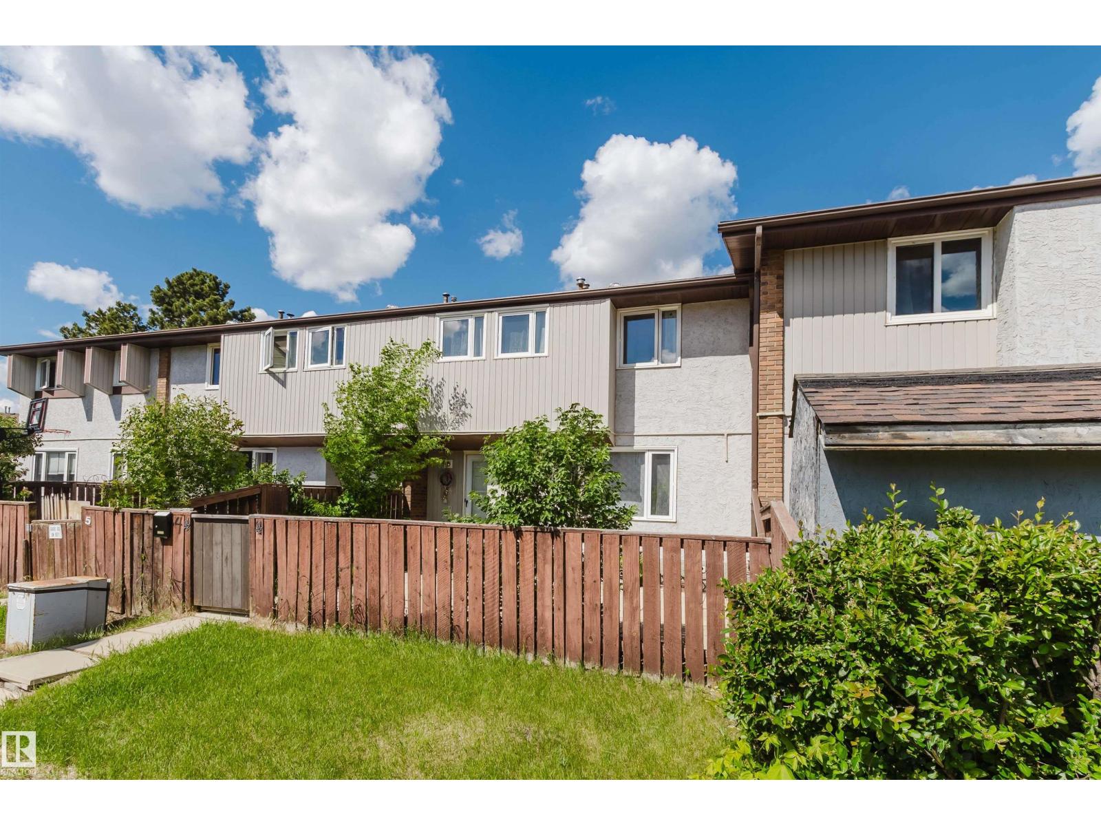 #4 14310 80 ST NW - 34