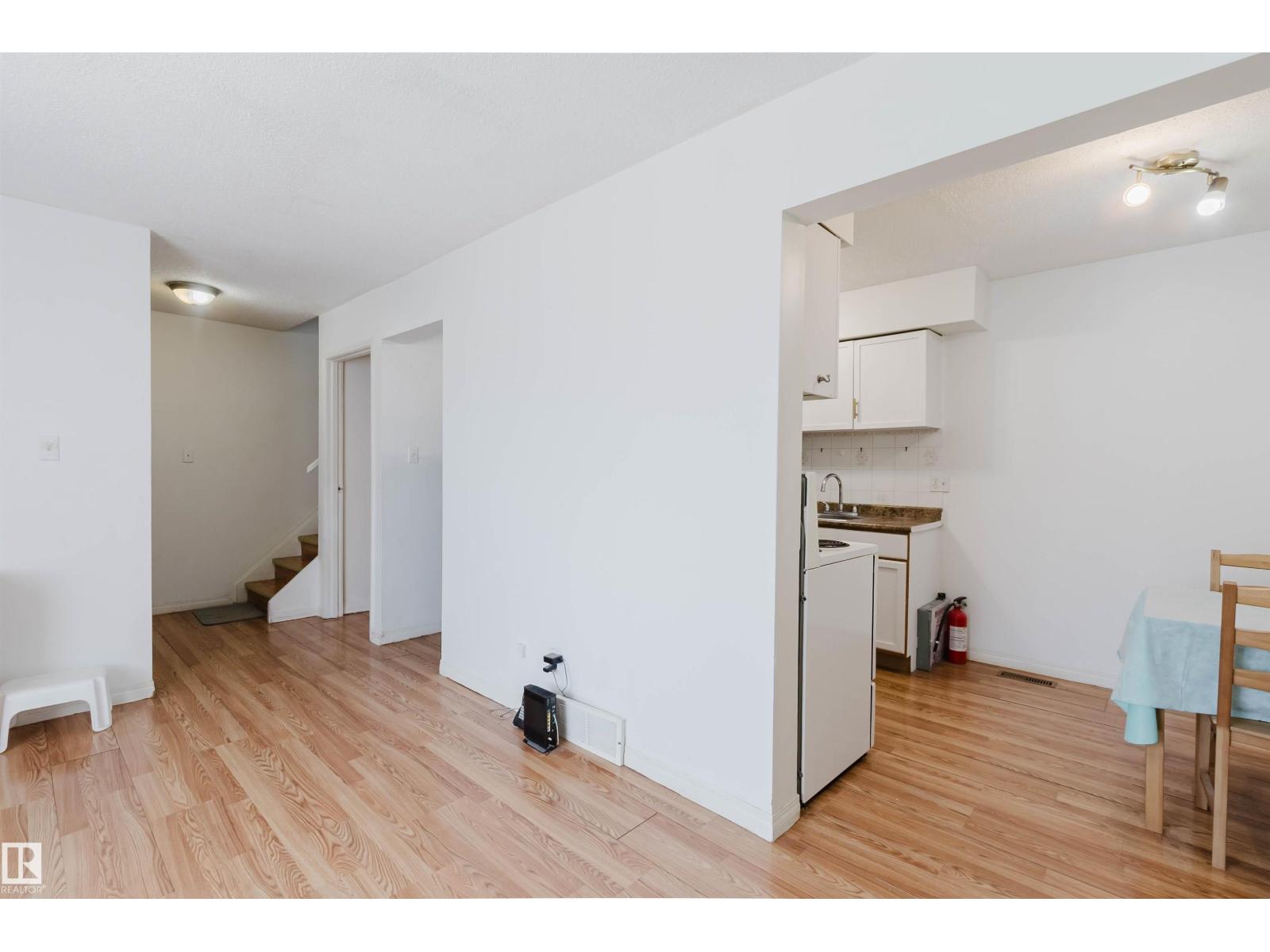 #4 14310 80 ST NW - 6