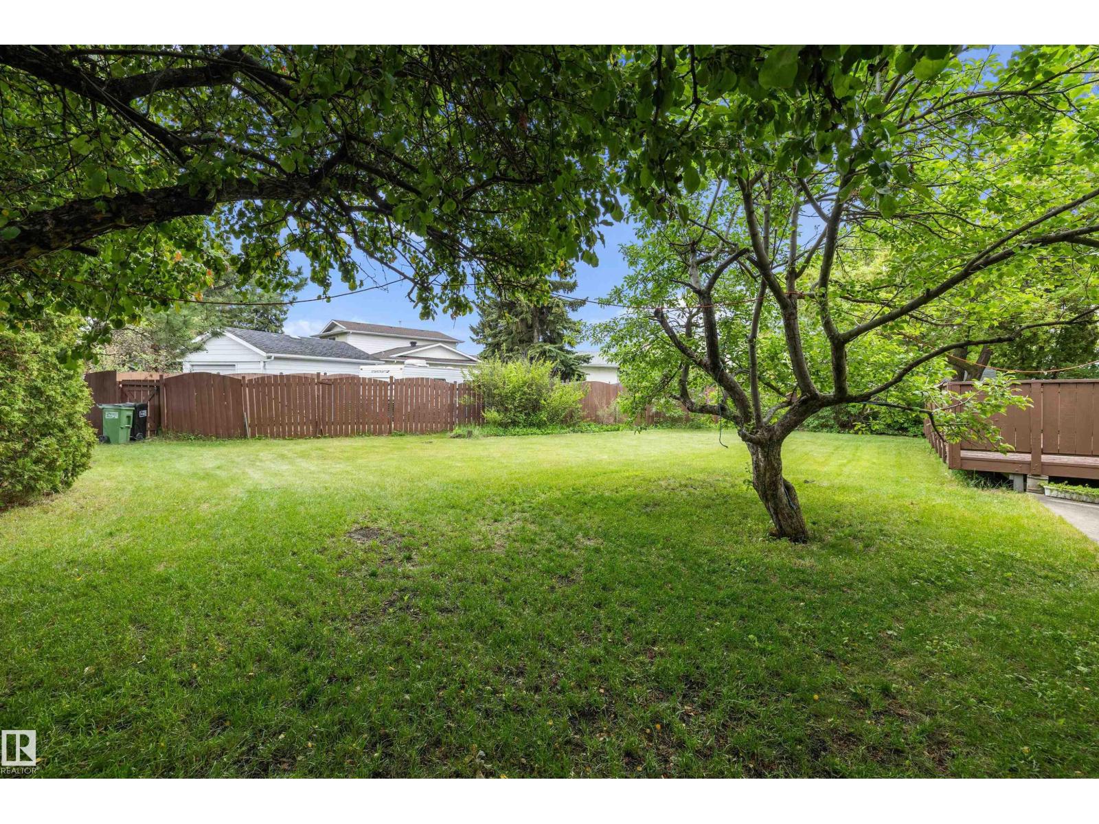 6816 40 AV NW — photo 48