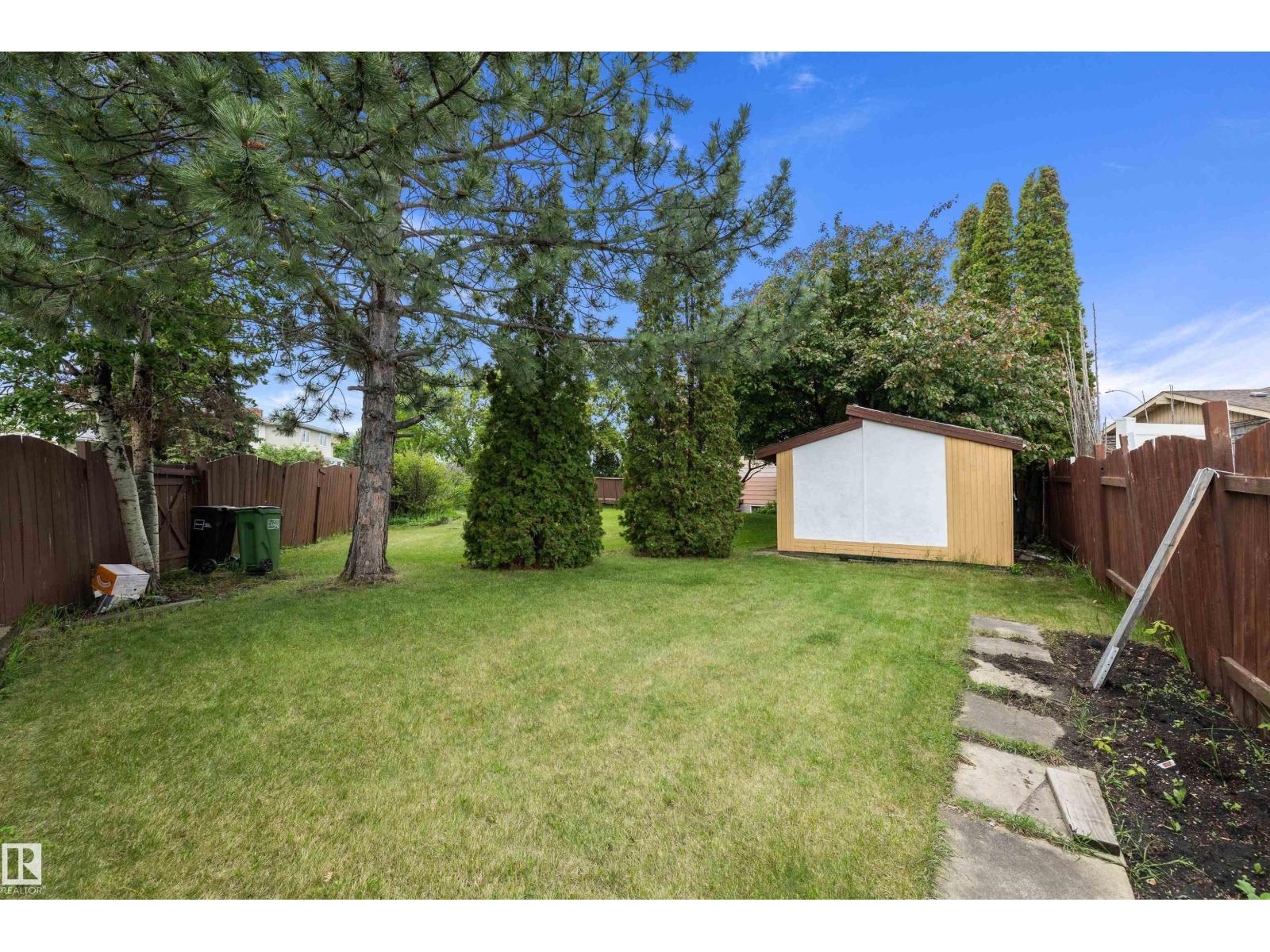 6816 40 AV NW — photo 50