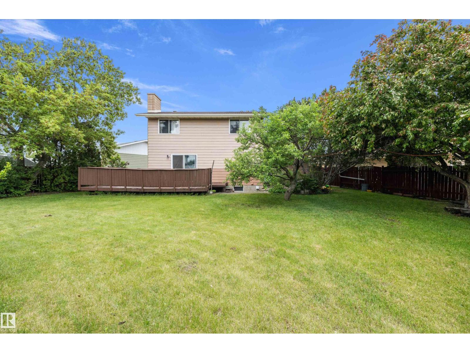 6816 40 AV NW — photo 51