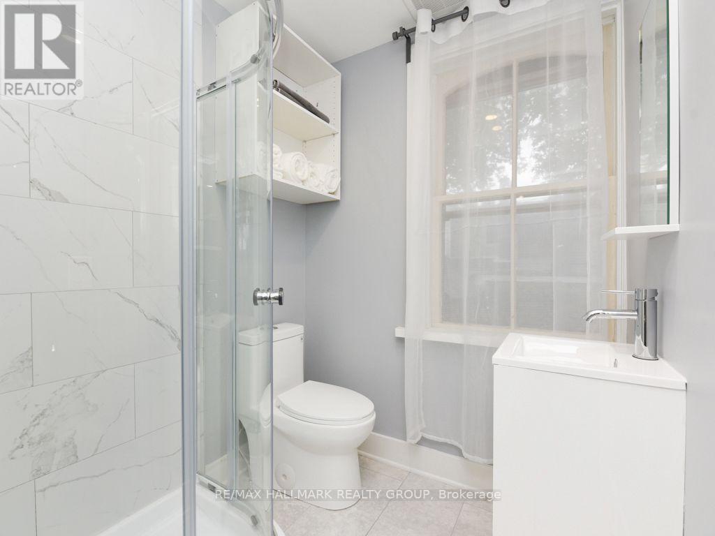 6 Bed, 3 Bath House for Sale in Ottawa – 419 BESSERER STREET, Ottawa – MLS# X13430540 - Image 31