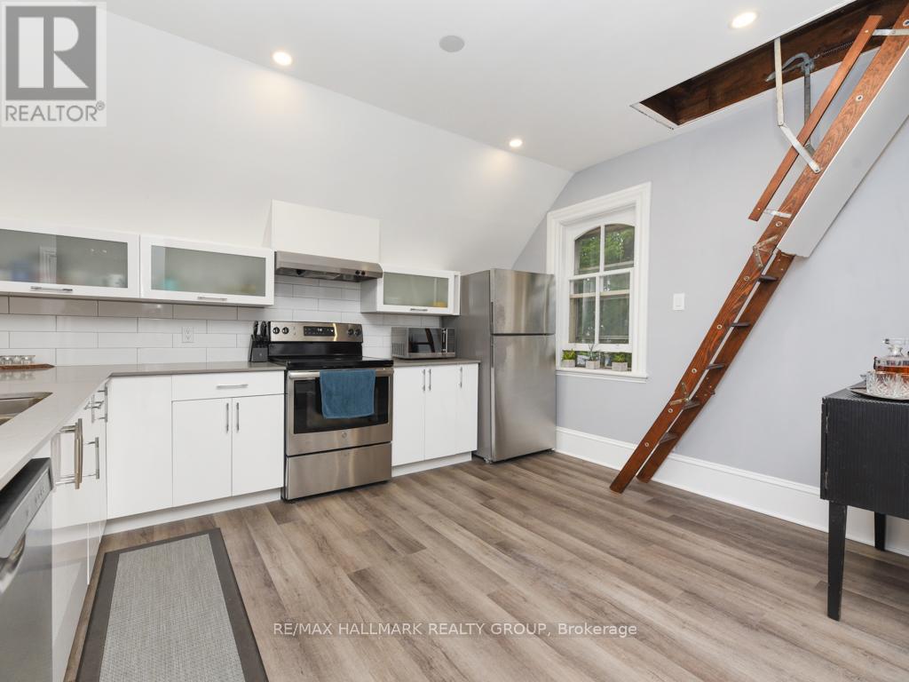 6 Bed, 3 Bath House for Sale in Ottawa – 419 BESSERER STREET, Ottawa – MLS# X13430540 - Image 9