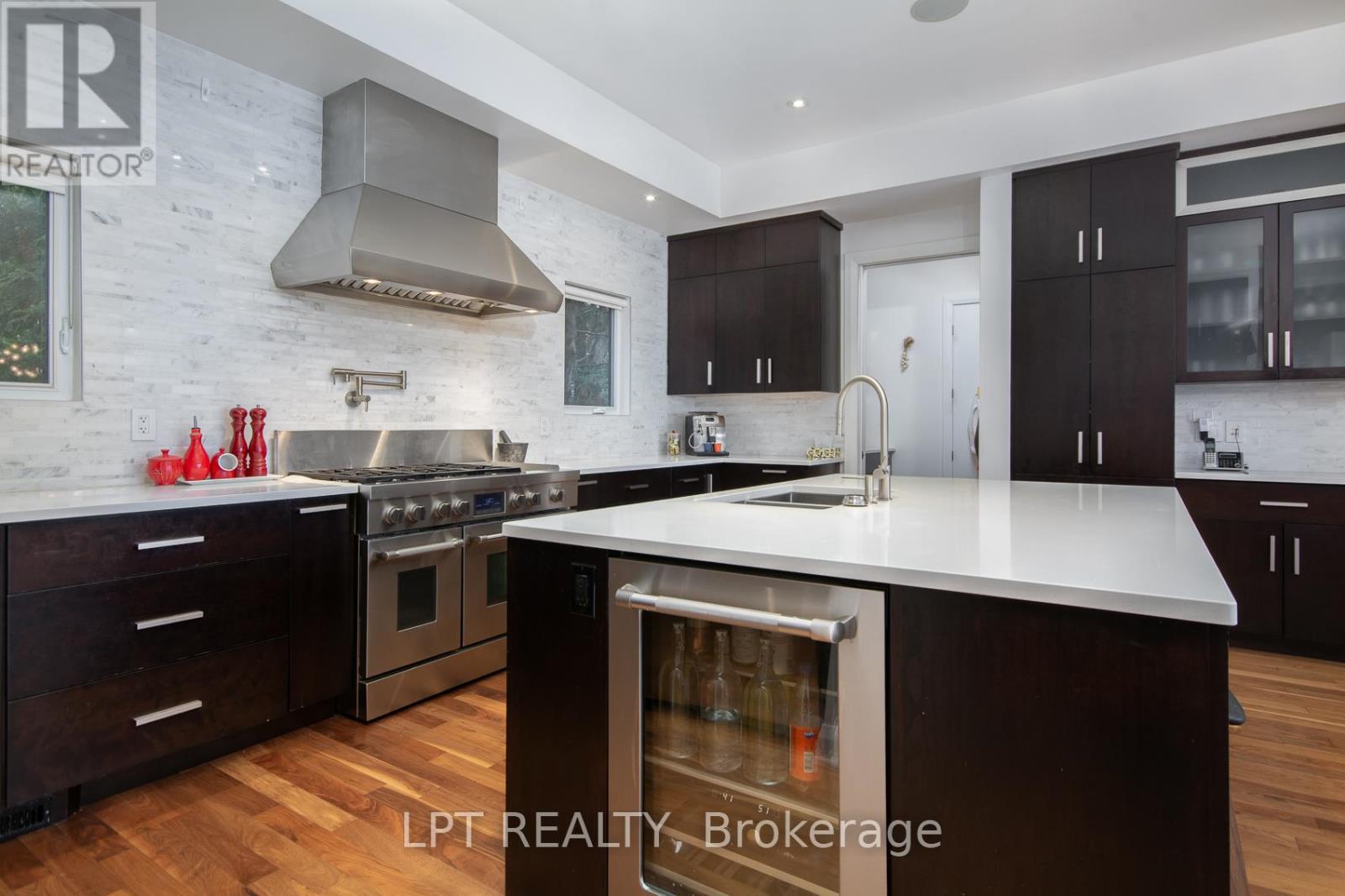 6 Bed, 5 Bath House for Sale in Ottawa – 847 WALKLEY ROAD, Ottawa – MLS# X13430686 - Image 15