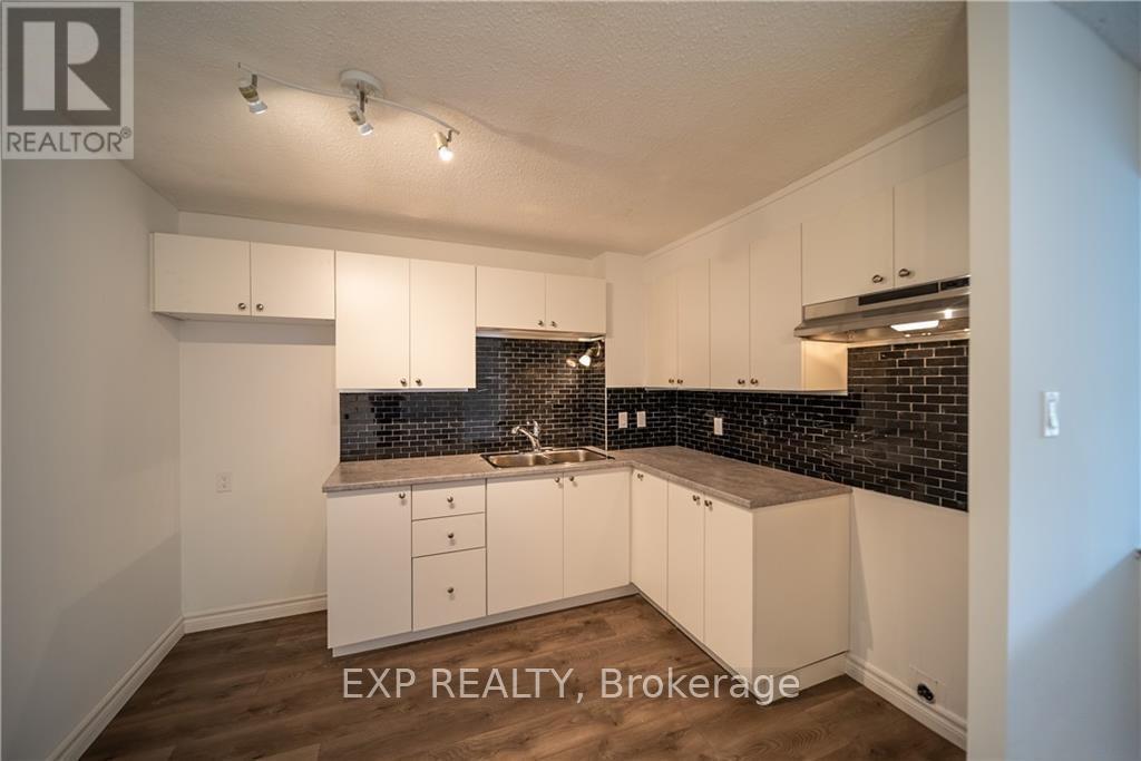 #215 1599 LASSITER TERRACE - 10