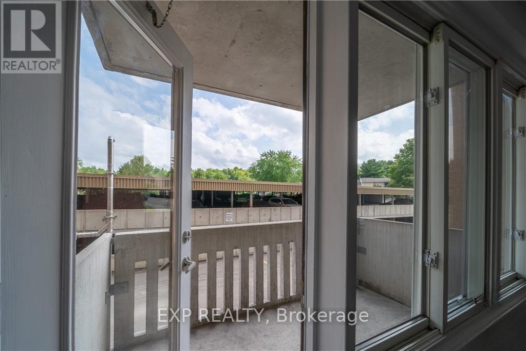 #215 1599 LASSITER TERRACE - 17