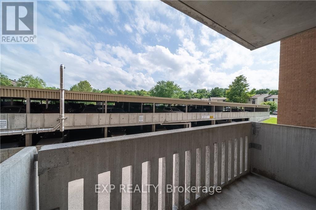 #215 1599 LASSITER TERRACE - 18