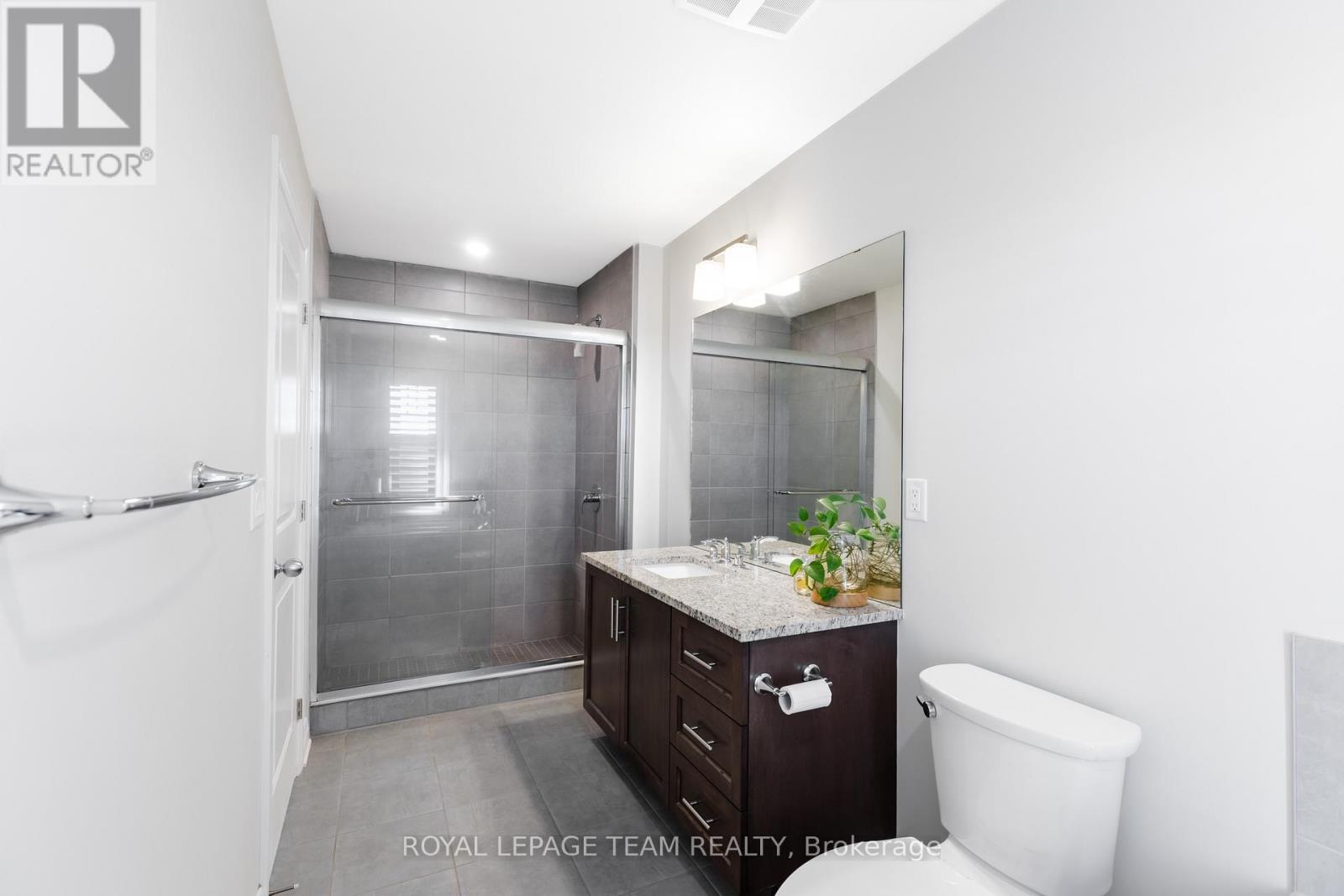 3 Bed, 3 Bath House for Sale in Ottawa – 86 ESCARPMENT CRESCENT, Ottawa – MLS# X13430780 - Image 28