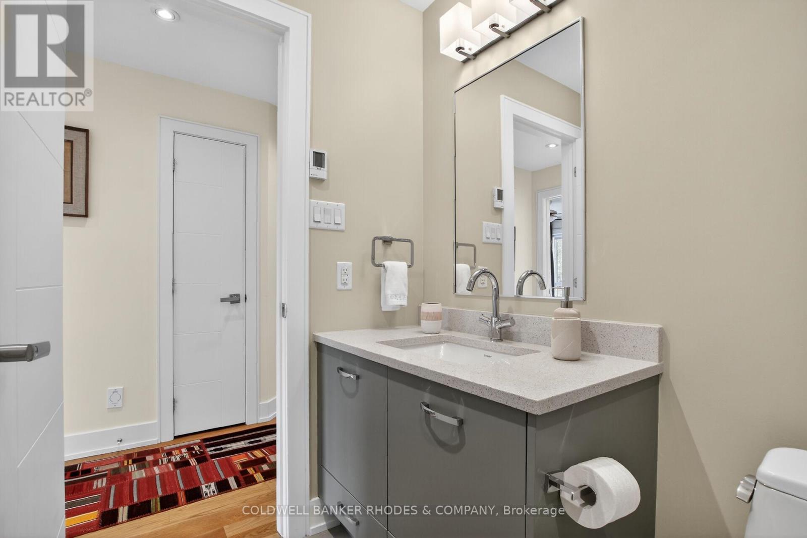 3 Bed, 3 Bath House for Sale in Ottawa – 368A BERKLEY AVENUE, Ottawa – MLS# X13430880 - Image 33