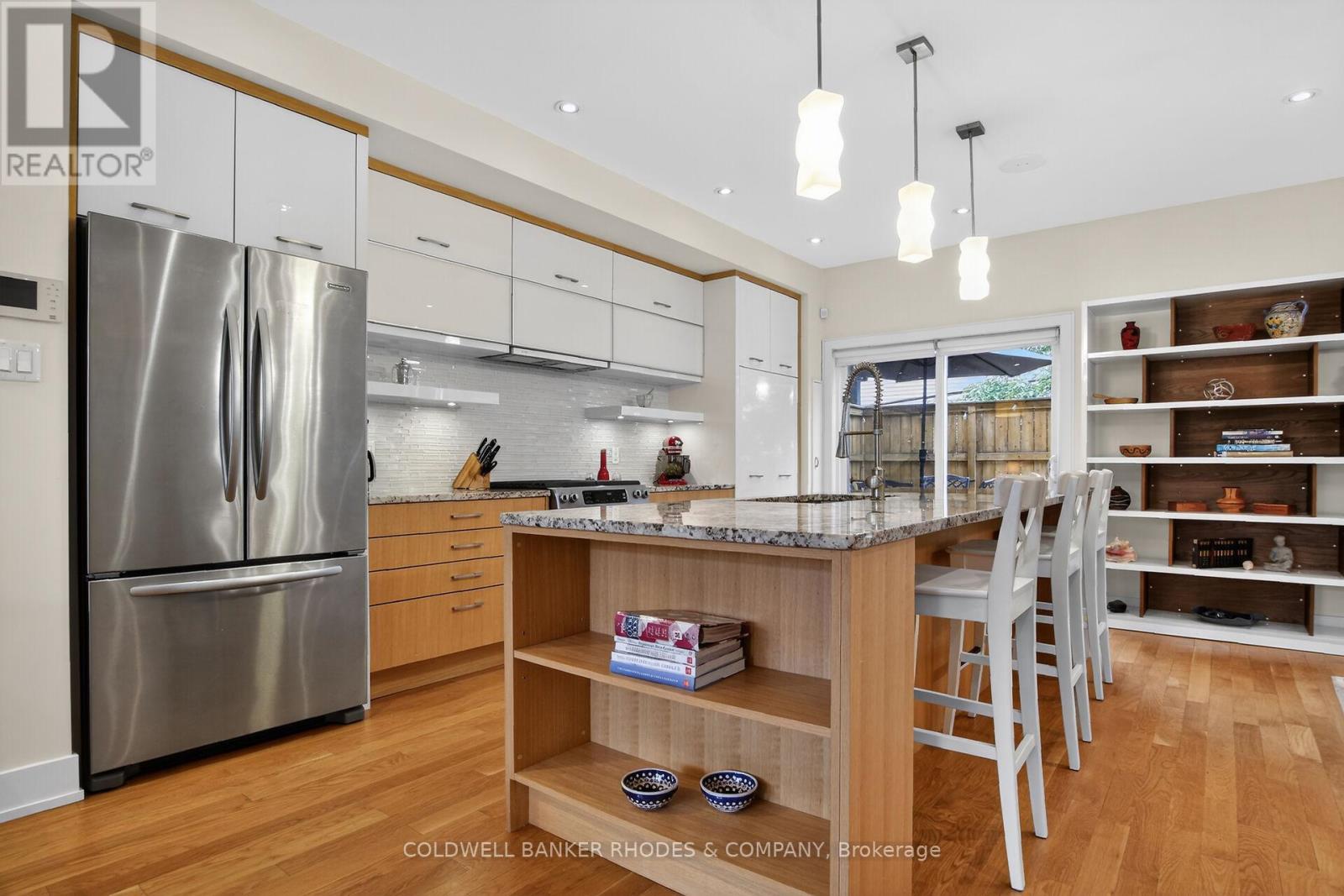 3 Bed, 3 Bath House for Sale in Ottawa – 368A BERKLEY AVENUE, Ottawa – MLS# X13430880 - Image 9