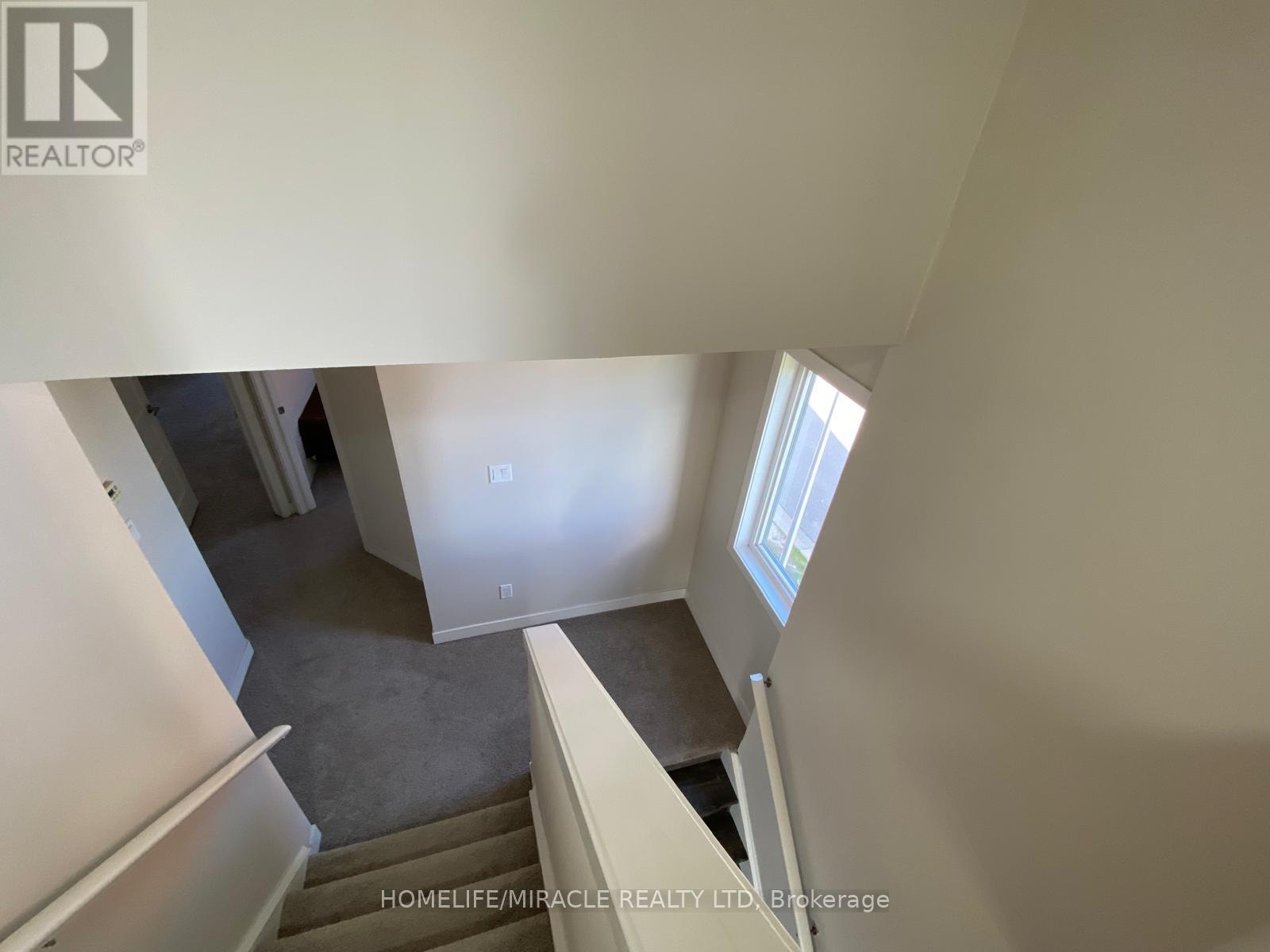 939 WEST VILLAGE SQUARE - 15