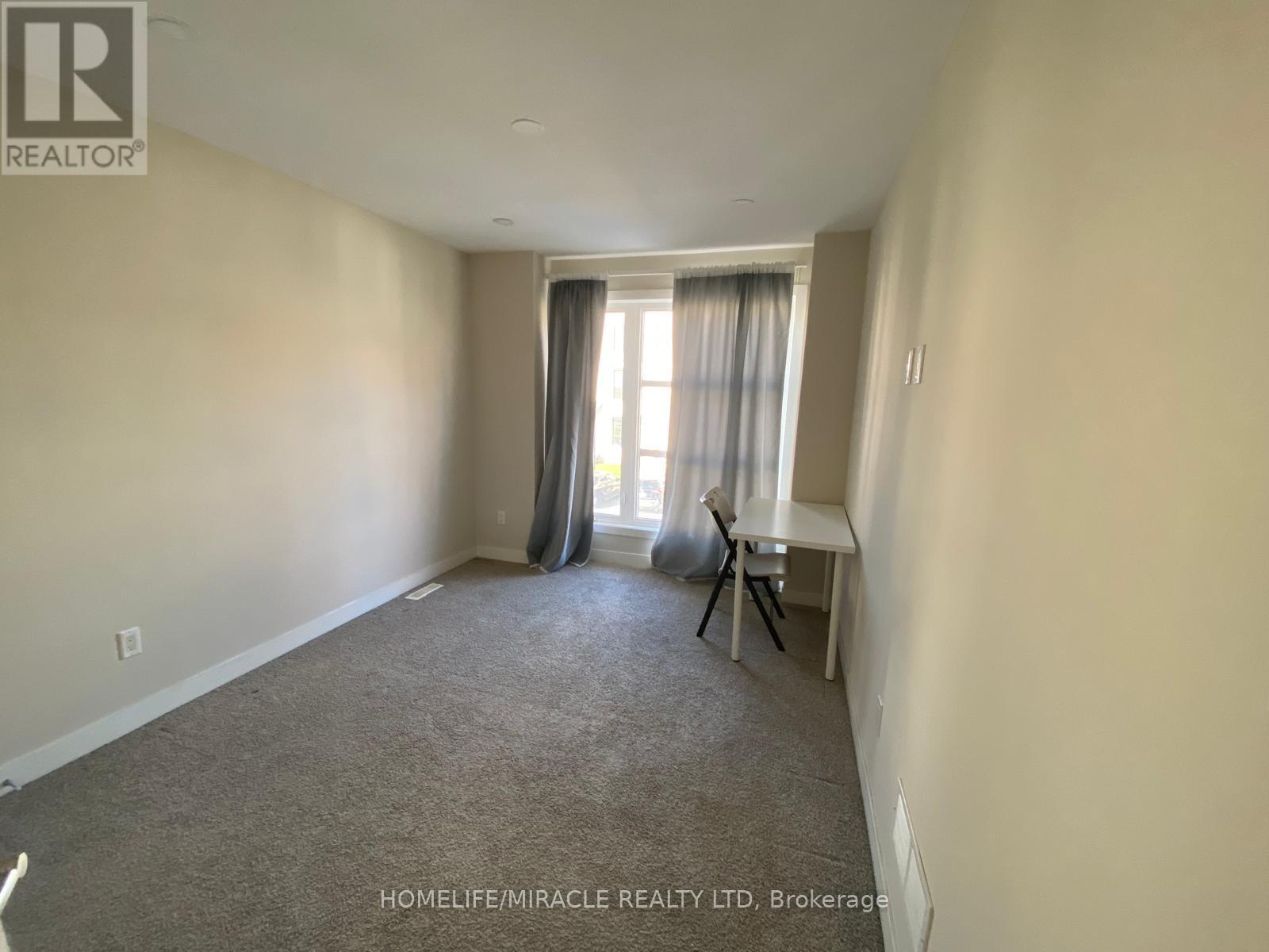939 WEST VILLAGE SQUARE - 25