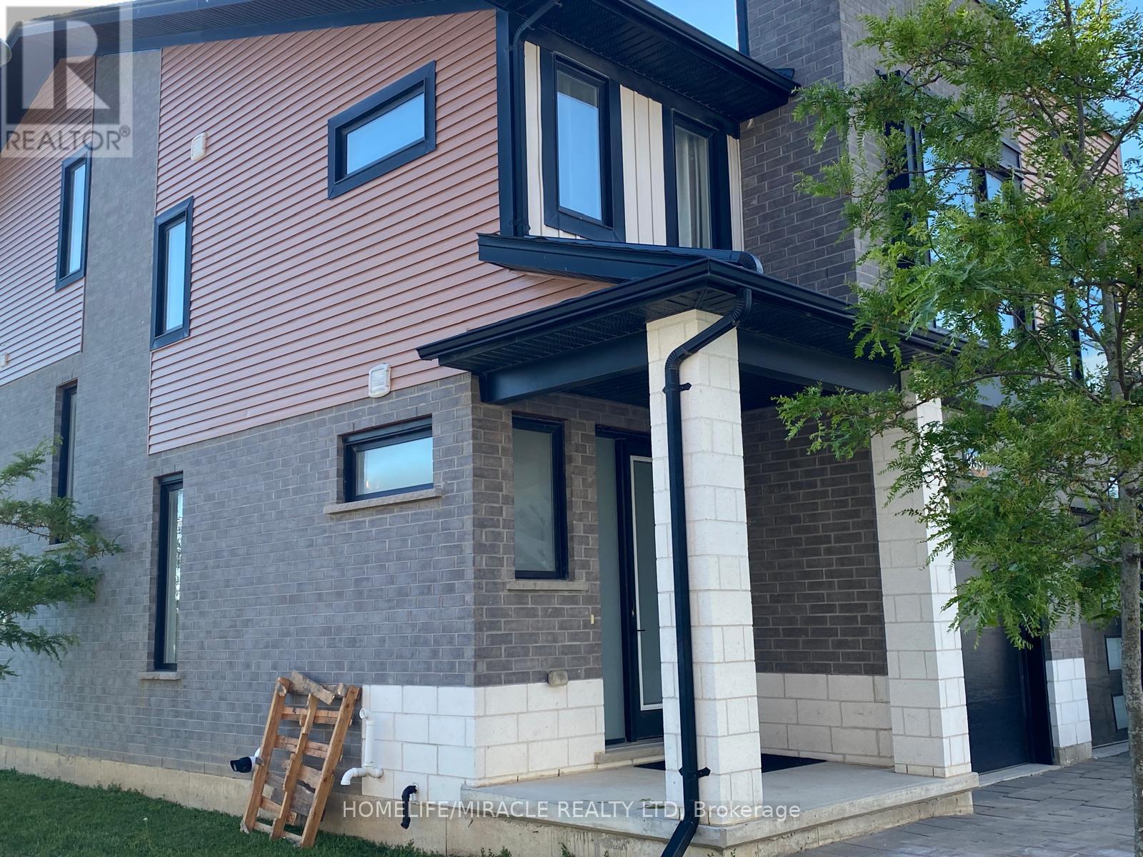 939 WEST VILLAGE SQUARE - 2