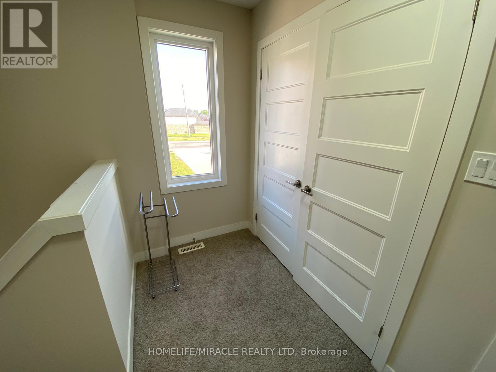 939 WEST VILLAGE SQUARE - 16