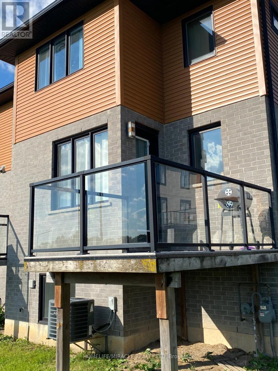 939 WEST VILLAGE SQUARE - 3