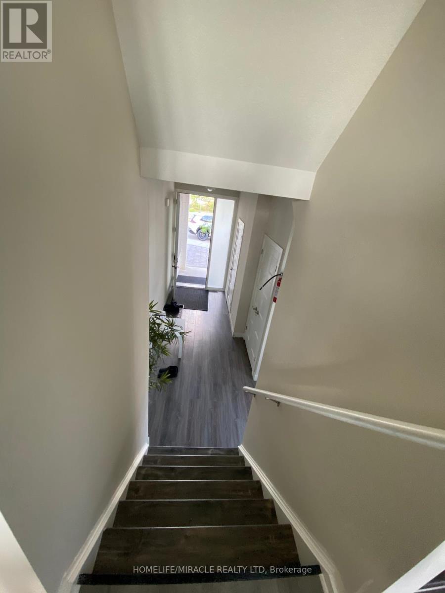 939 WEST VILLAGE SQUARE - 5