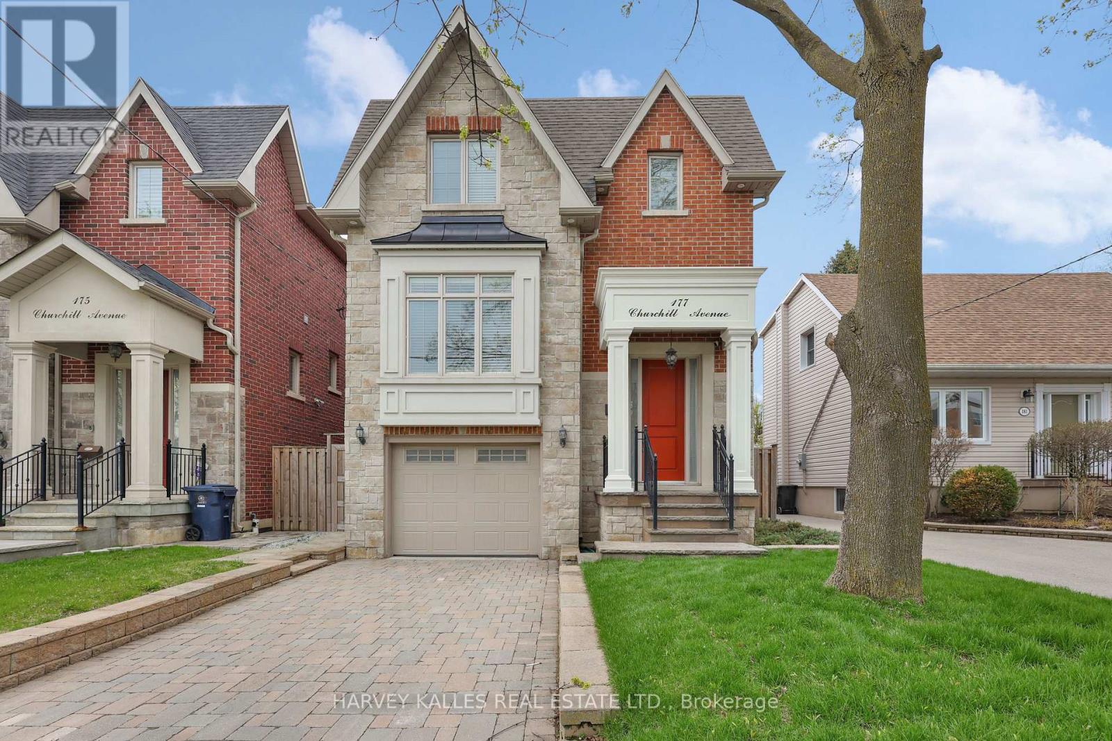 Welcome Home! 32.5 x 149 ft lot