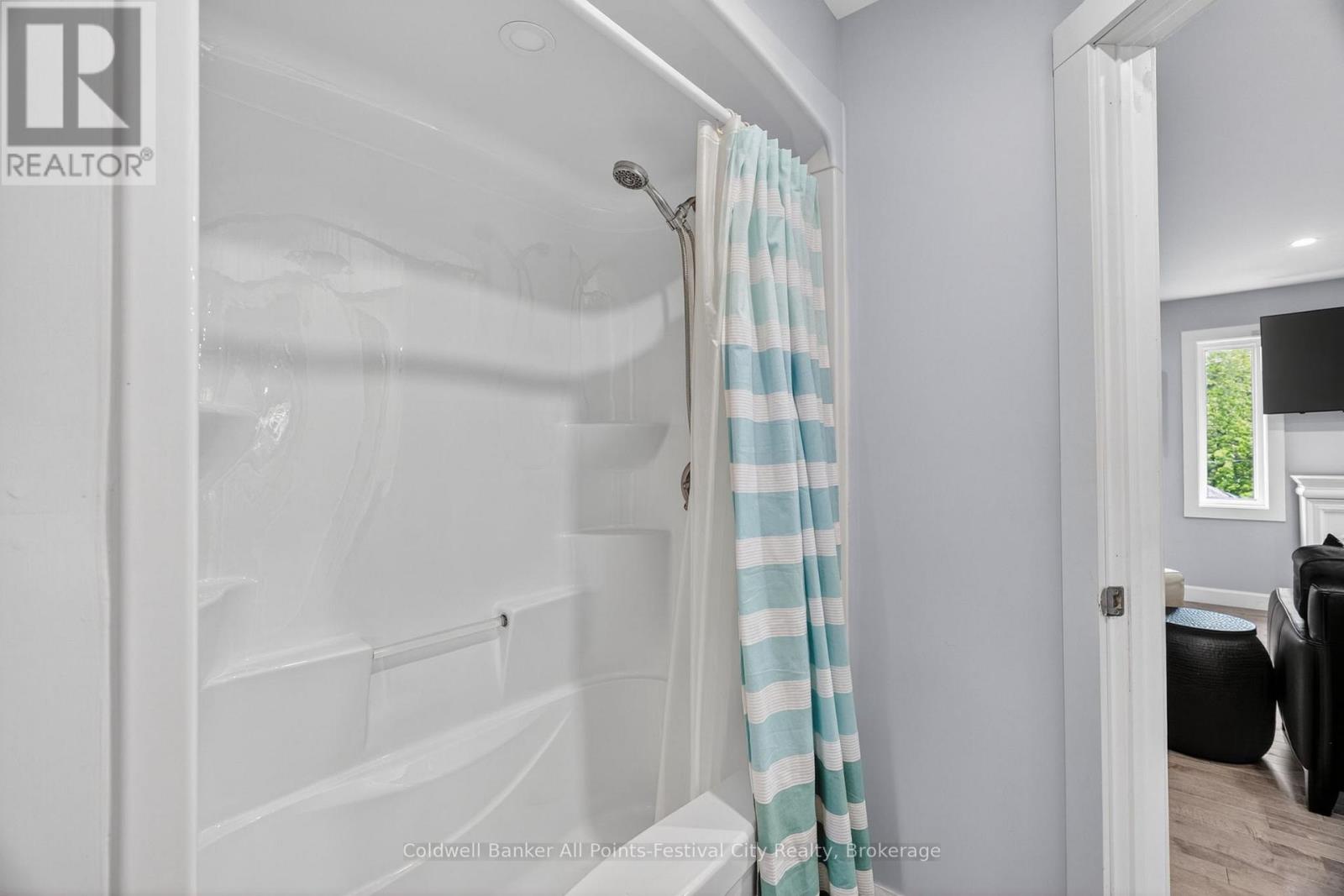 30 BLUEWATER DRIVE - 26