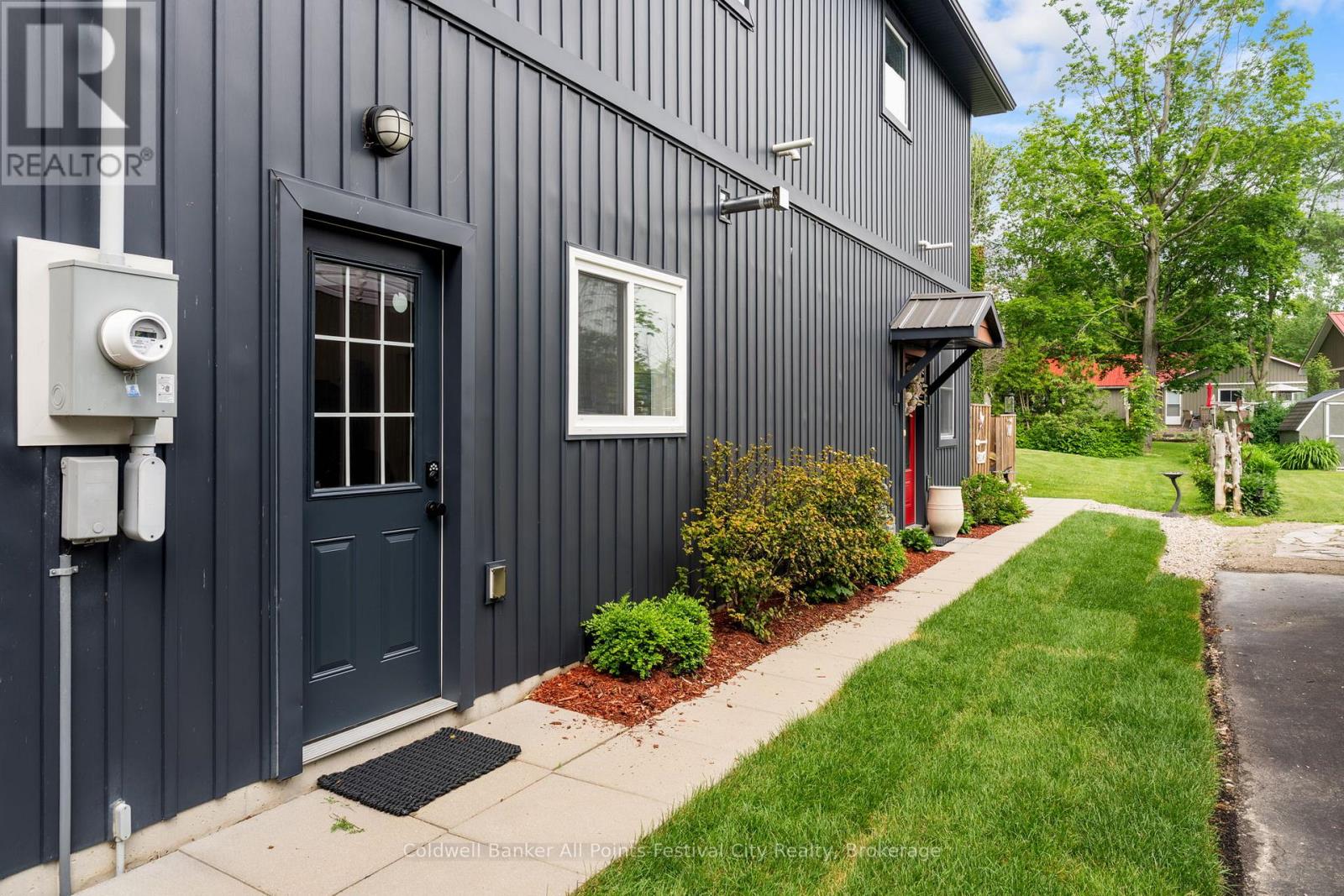 30 BLUEWATER DRIVE - 4