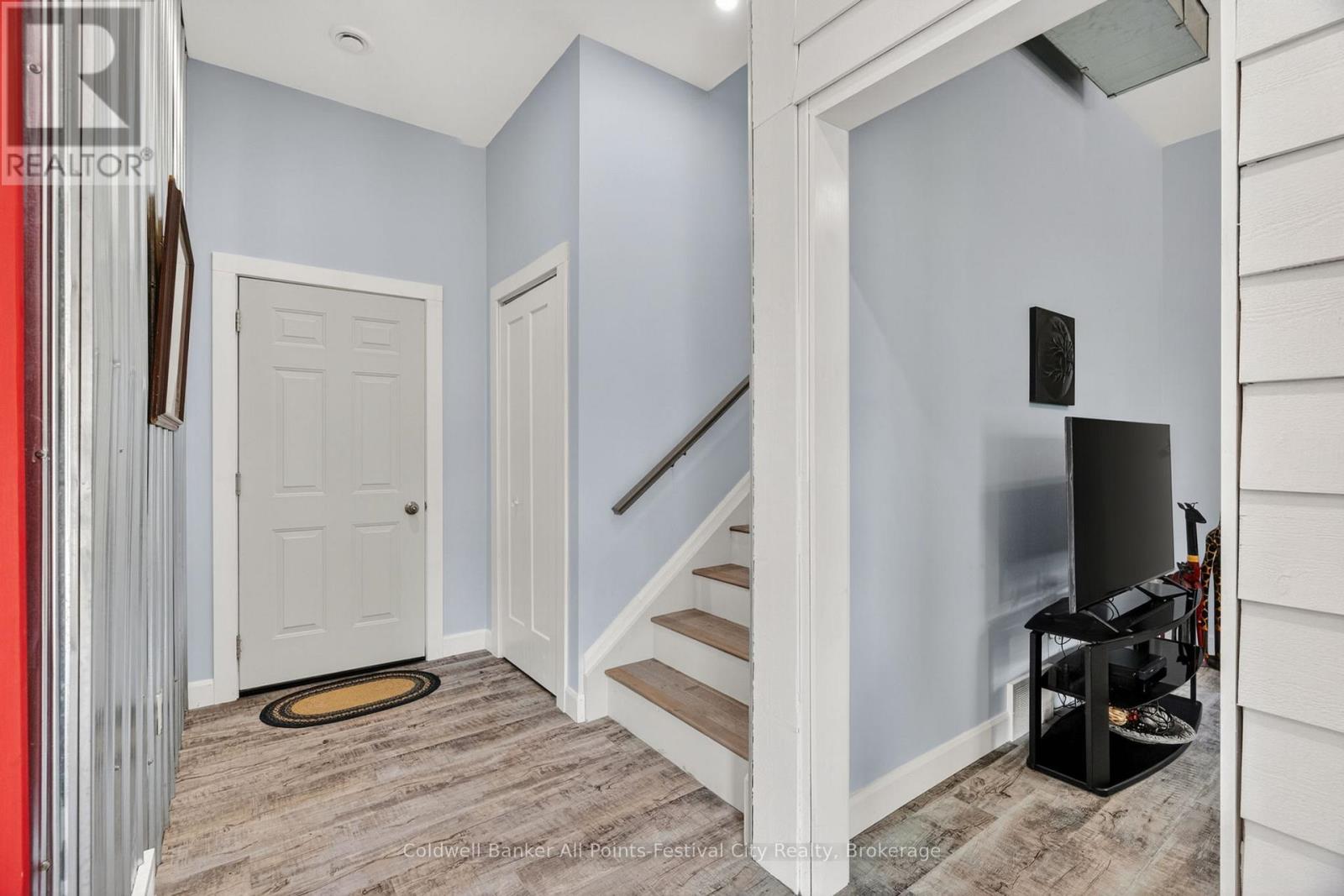 30 BLUEWATER DRIVE - 7