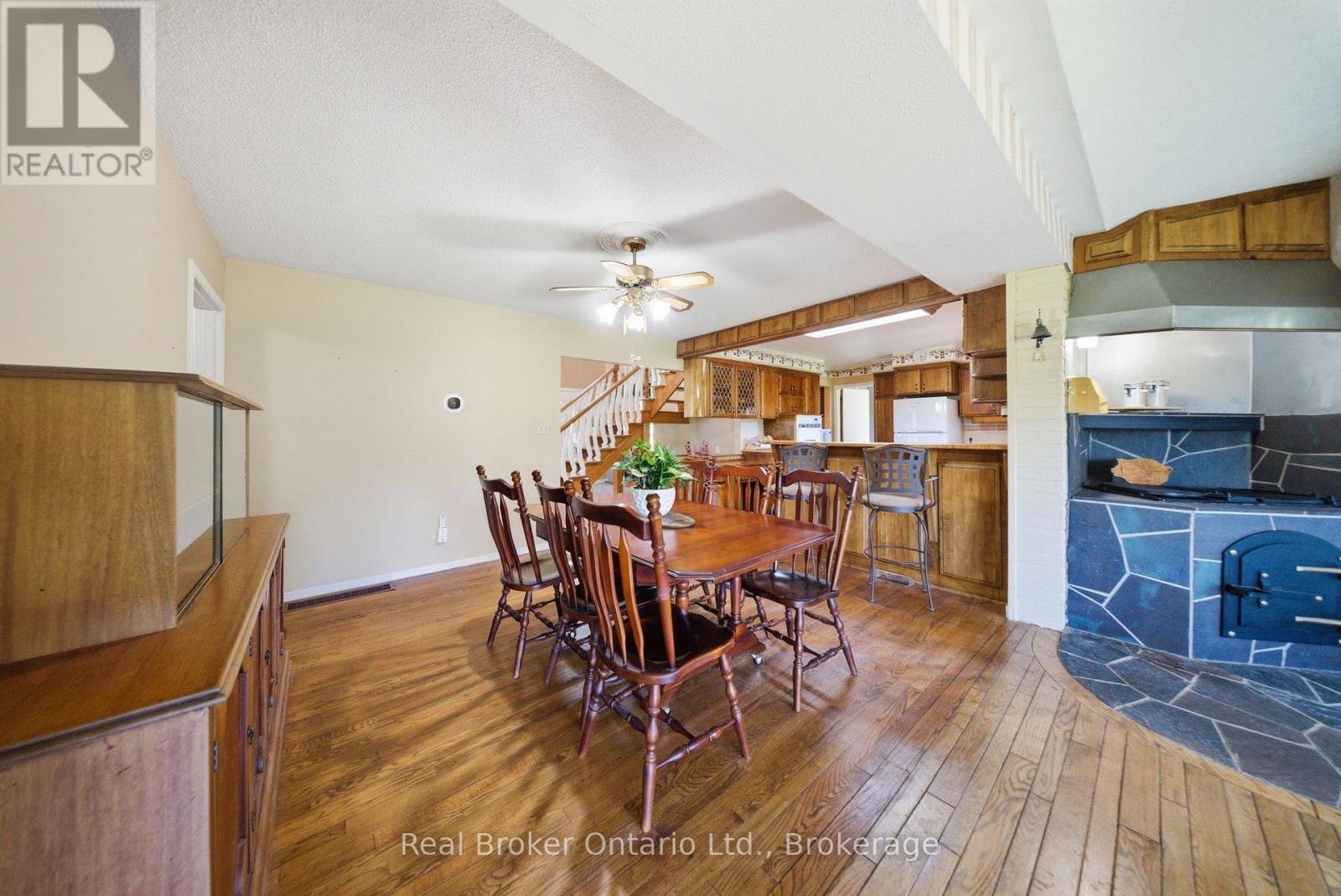 800 TREMAINE AVENUE S - Image 19