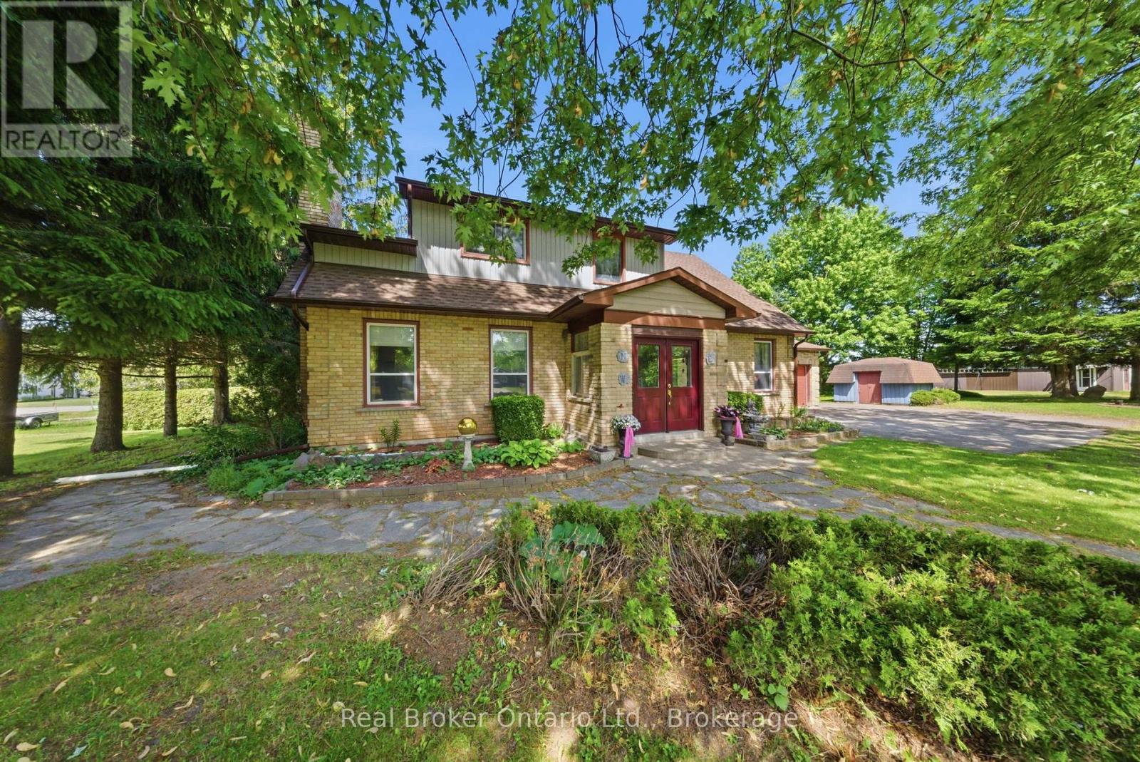800 TREMAINE AVENUE S - 2