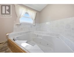 800 Tremaine Avenue S, North Perth, ON N4W3G9 Photo 26