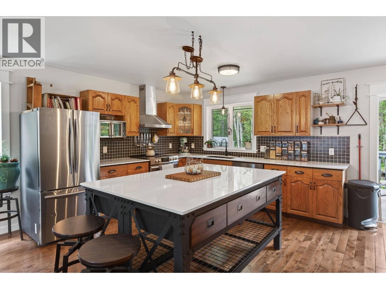 9365 OLAF ROAD - 7