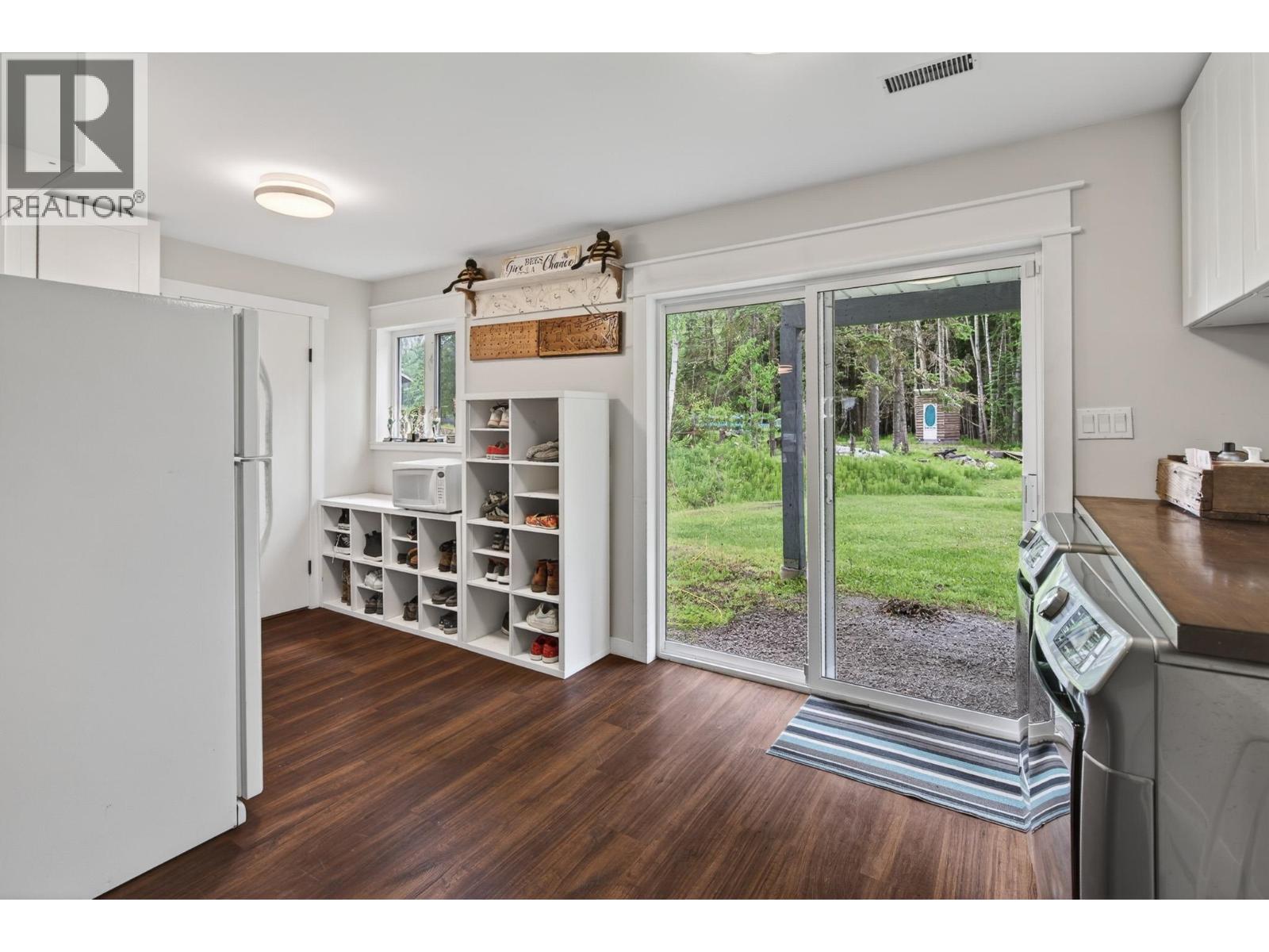 9365 OLAF ROAD - 23