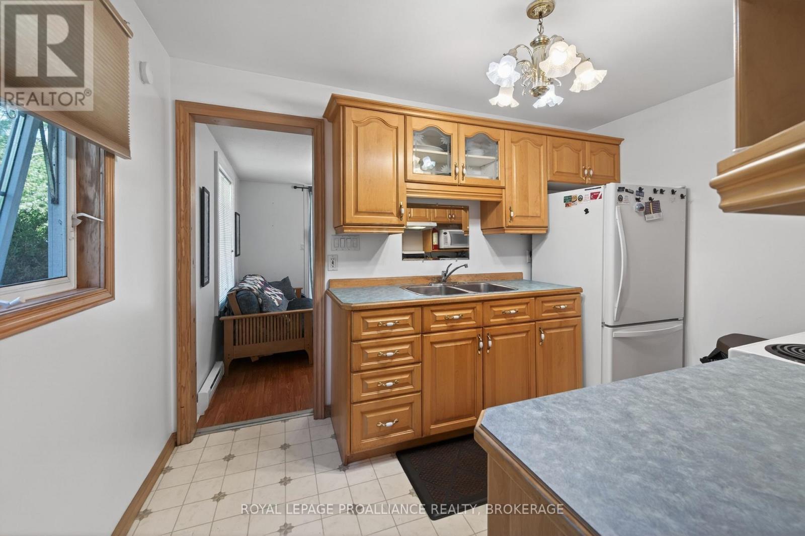 4670 CLEARWATER ROAD - 10