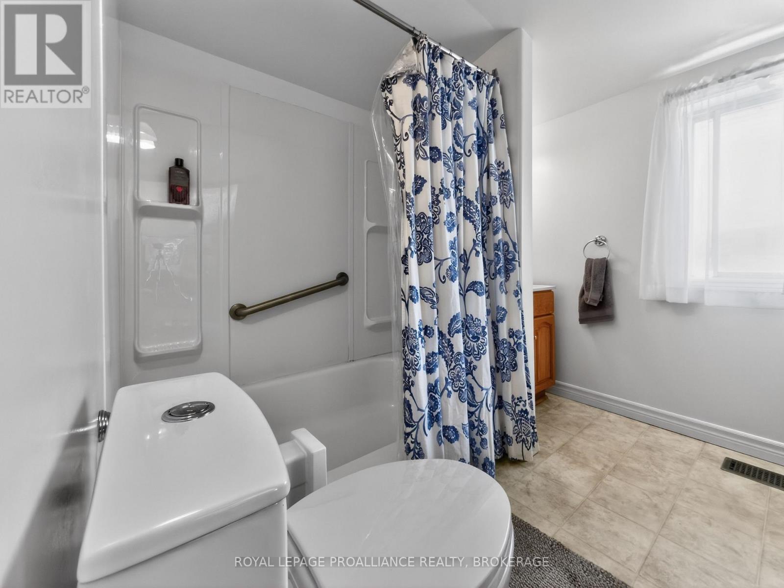 4670 CLEARWATER ROAD - 16