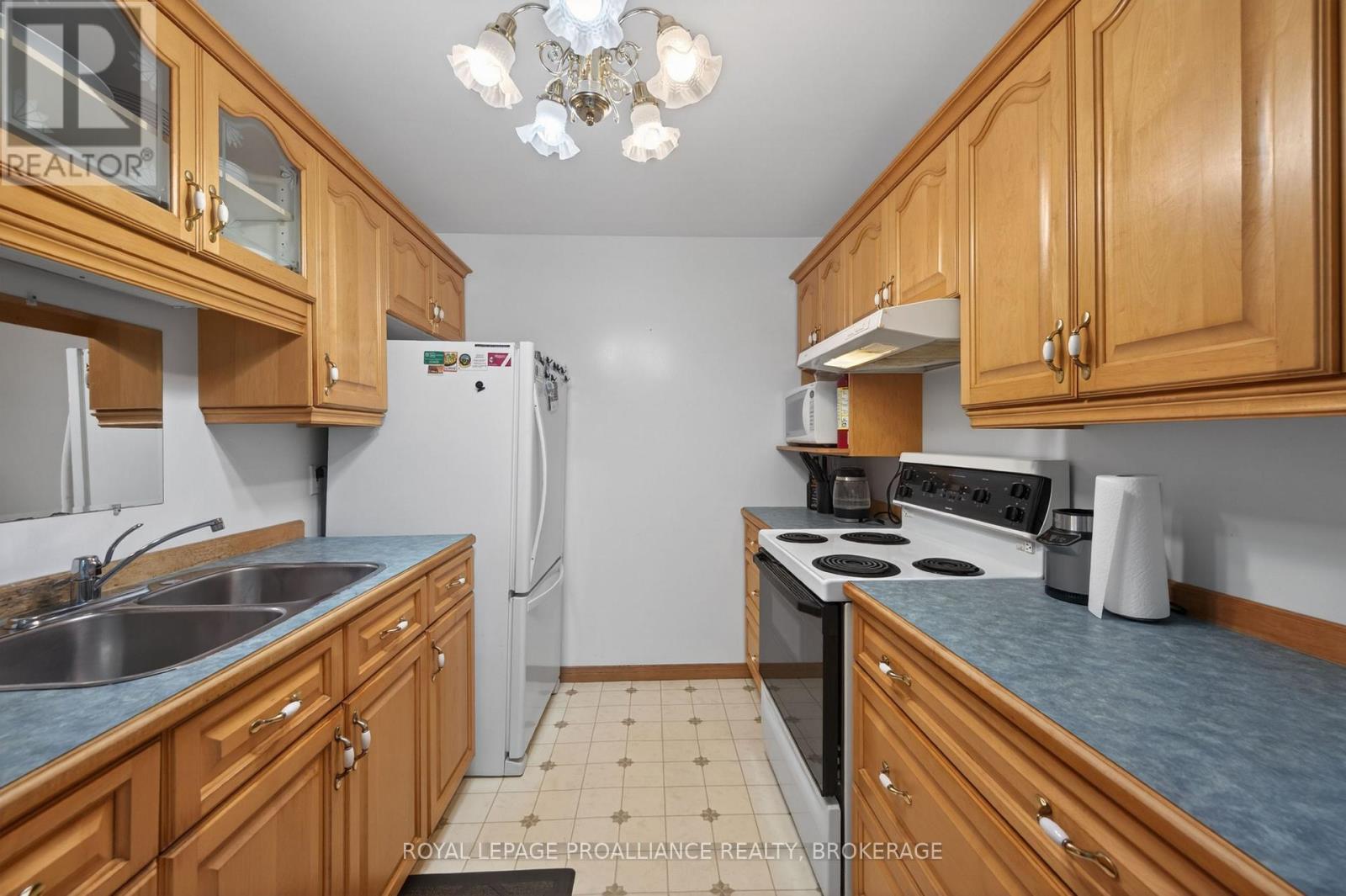 4670 CLEARWATER ROAD - 9