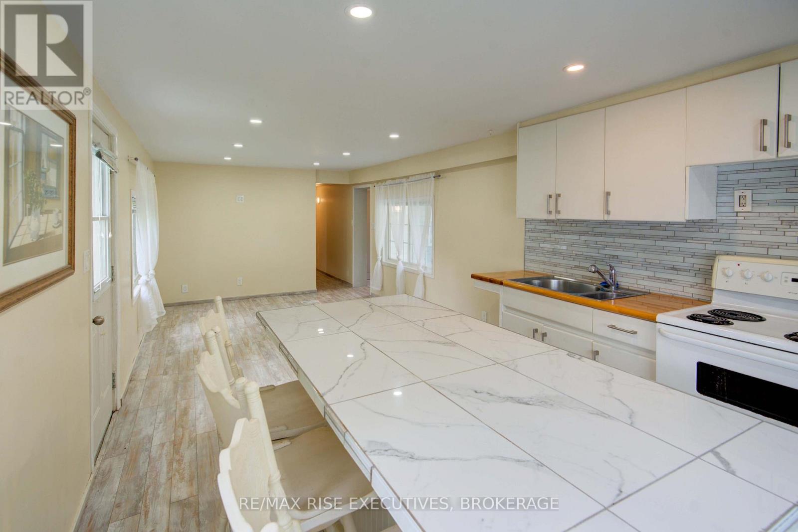 #27 104 ELLISVILLE ROAD - 10