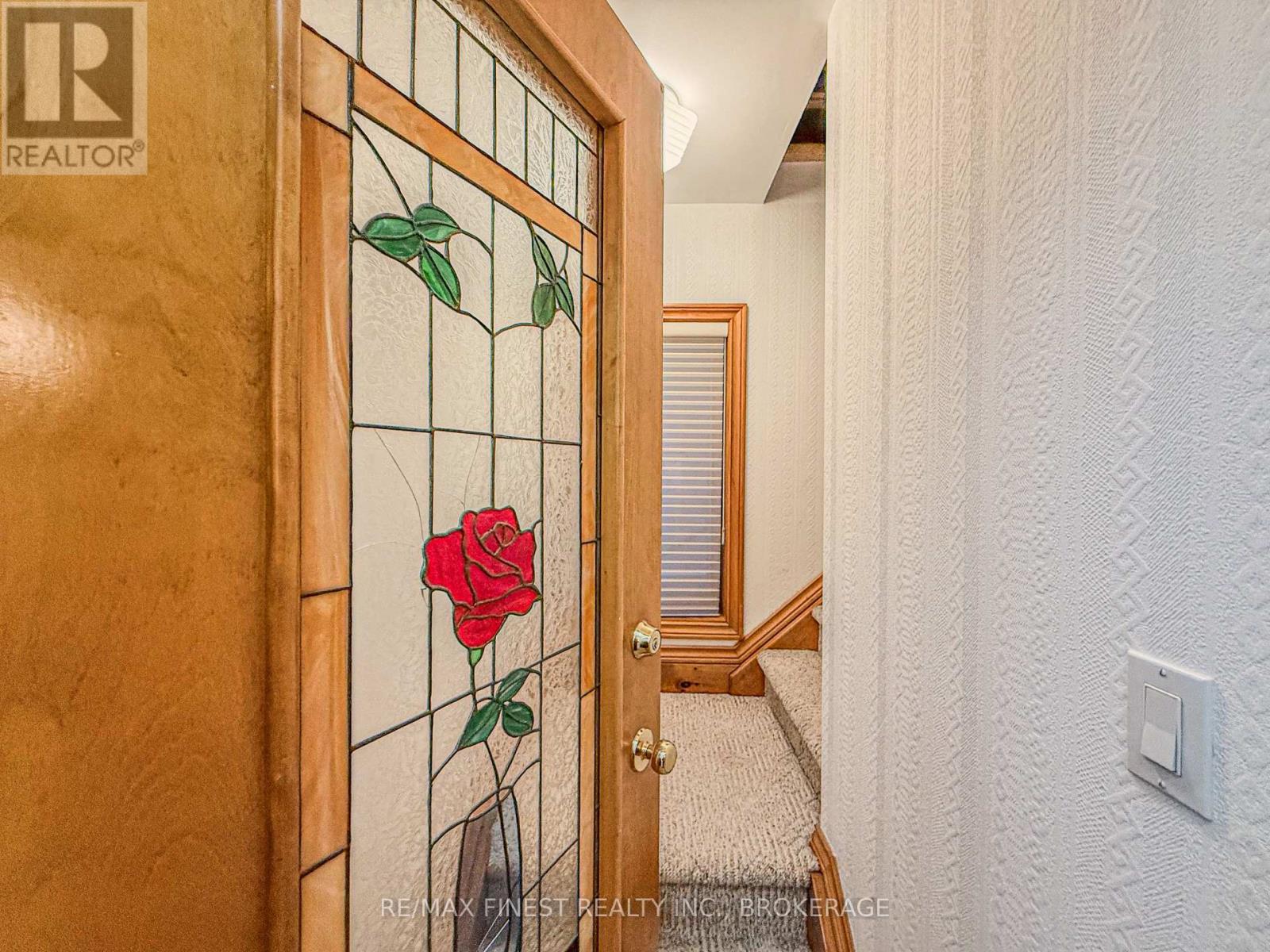 166 QUEEN STREET - 22