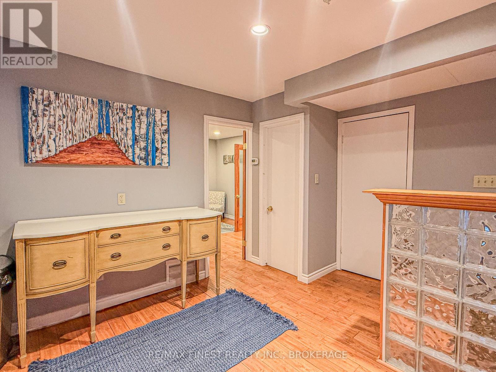 166 QUEEN STREET - 38