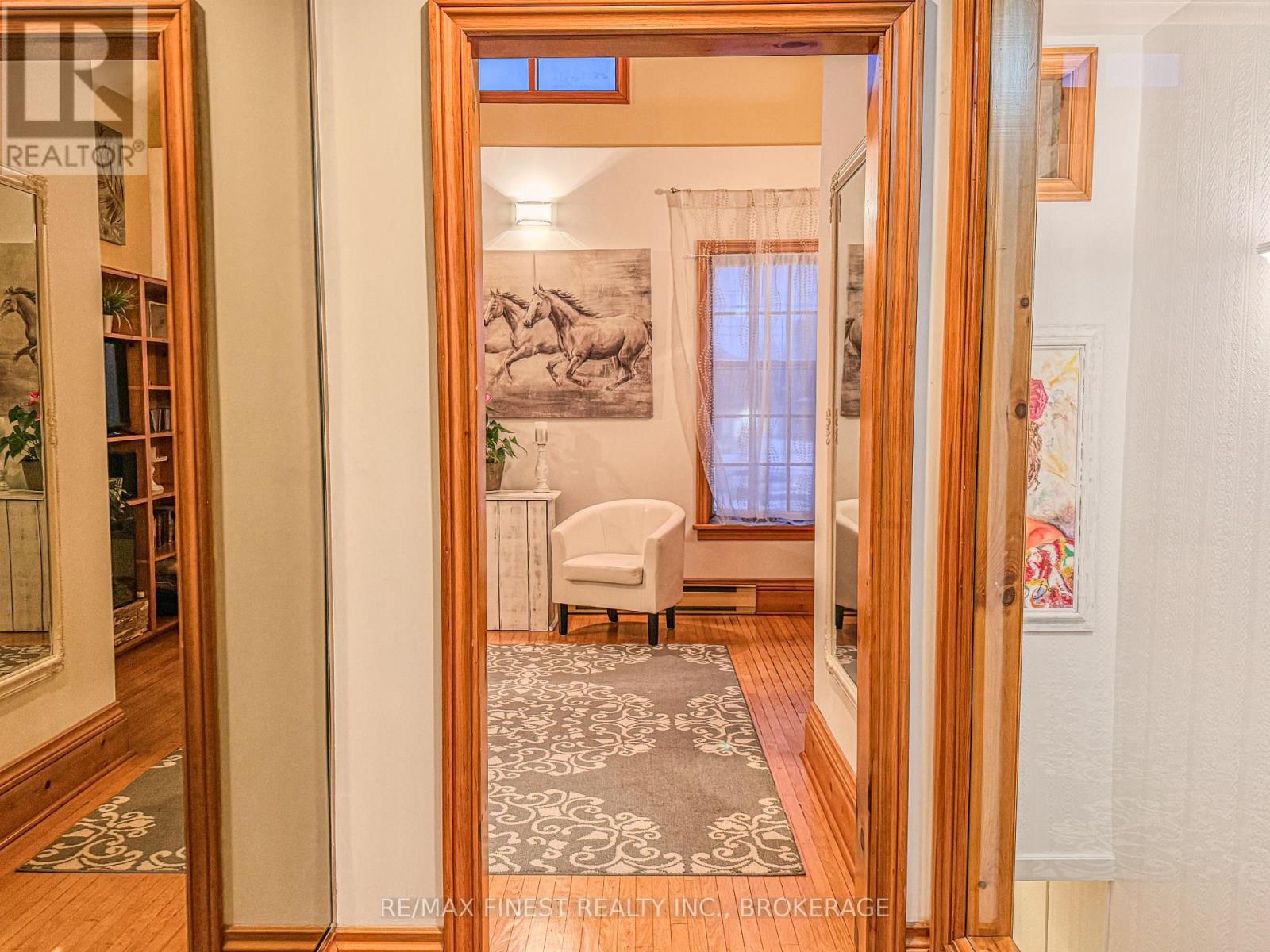 166 QUEEN STREET - 6