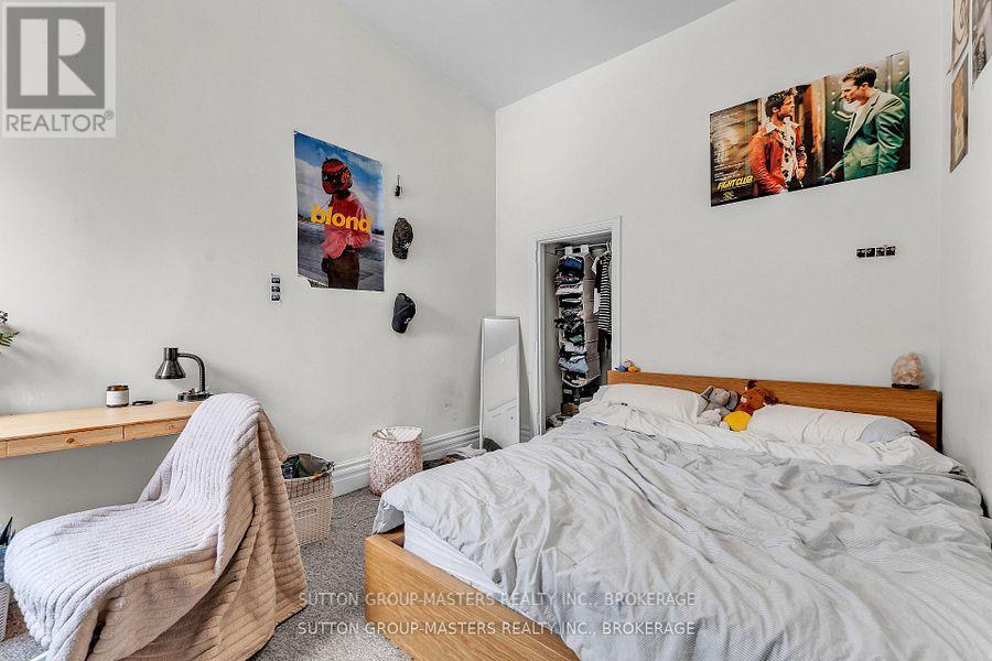 200 BAGOT STREET - 16