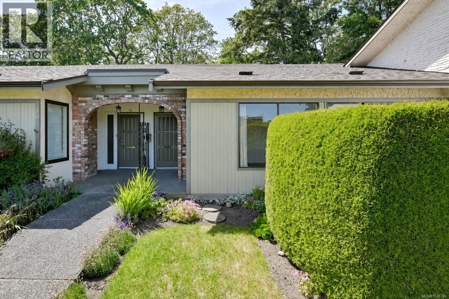 #15 3968 Cedar Hill Rd - 47