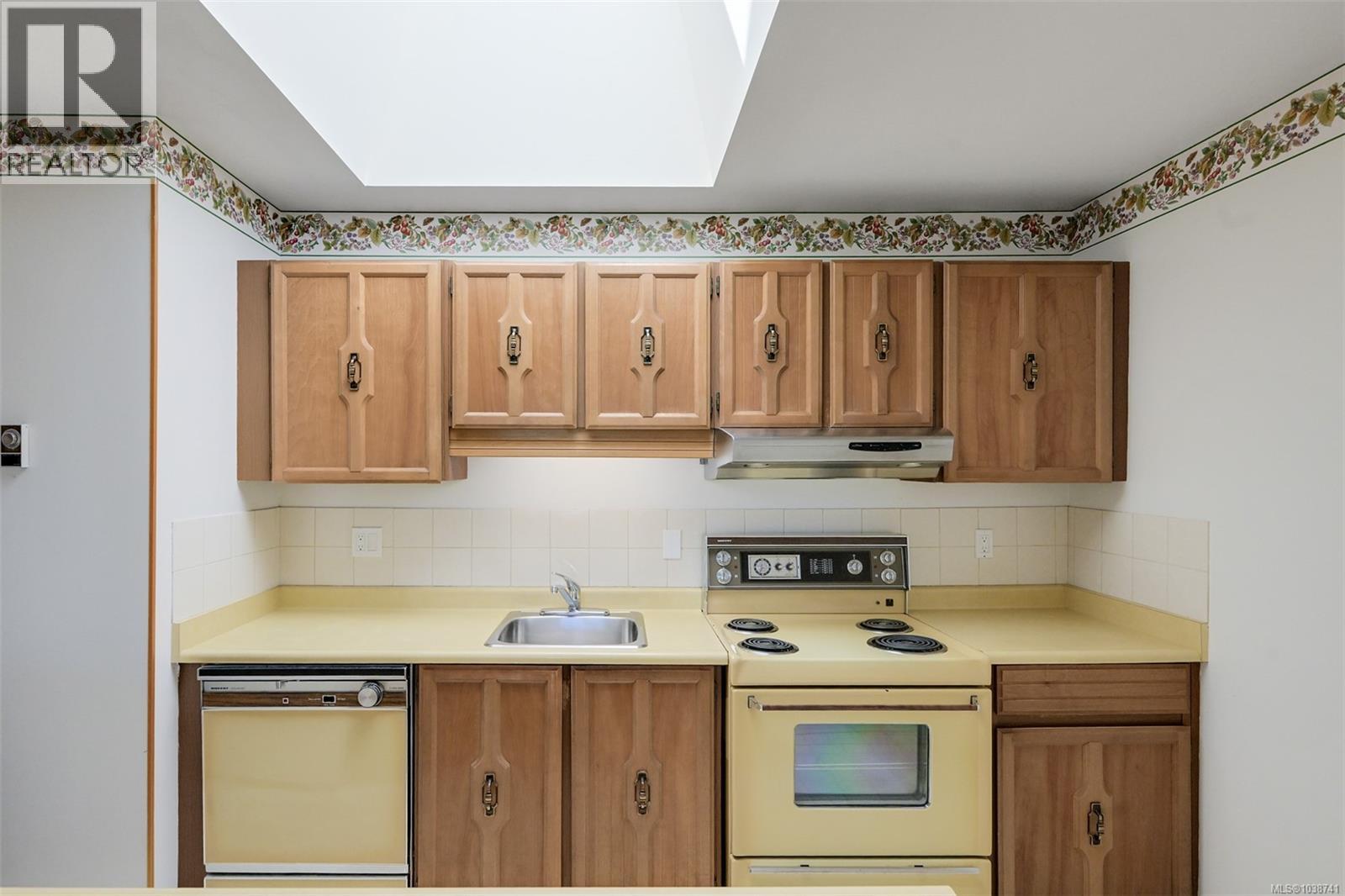 #15 3968 Cedar Hill Rd - 20