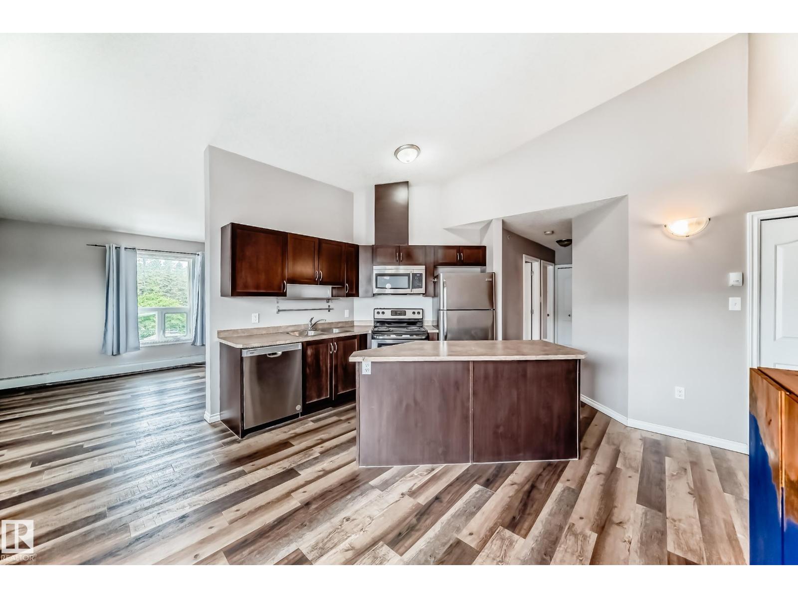 #401 10710 116 ST NW - 1