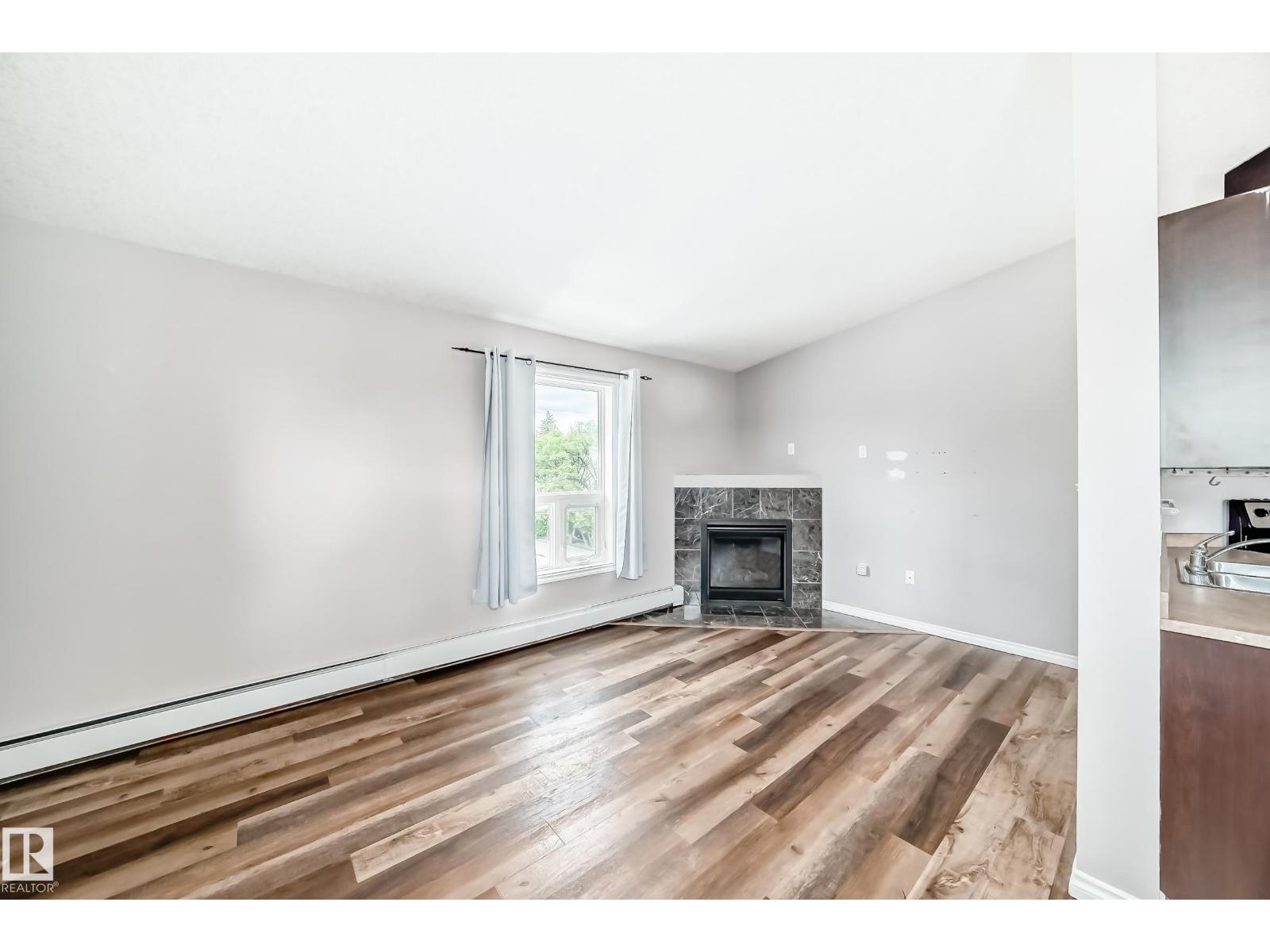 #401 10710 116 ST NW - 11