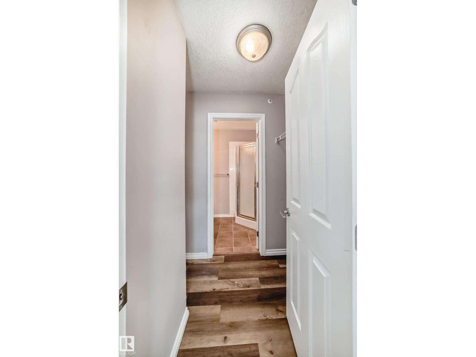 #401 10710 116 ST NW - 18