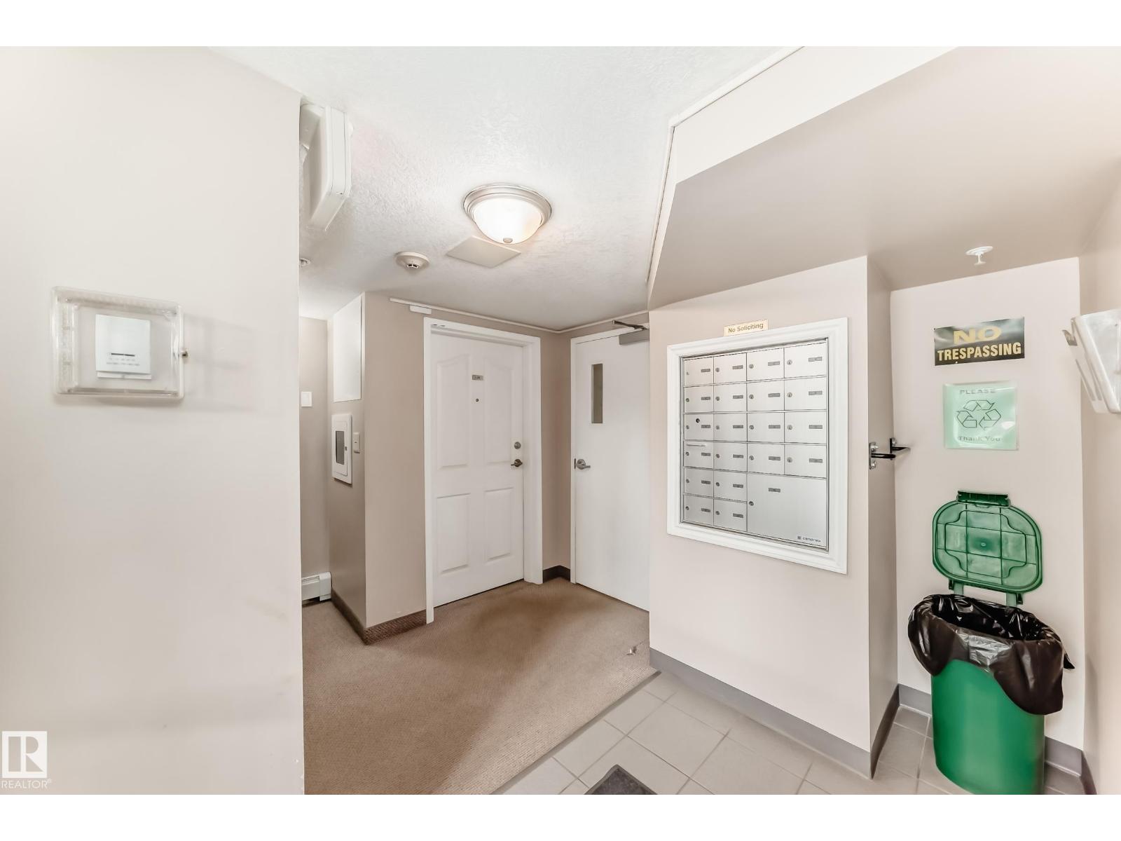 #401 10710 116 ST NW - 32