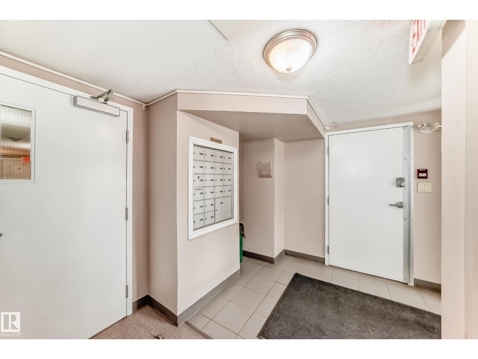 #401 10710 116 ST NW - 33
