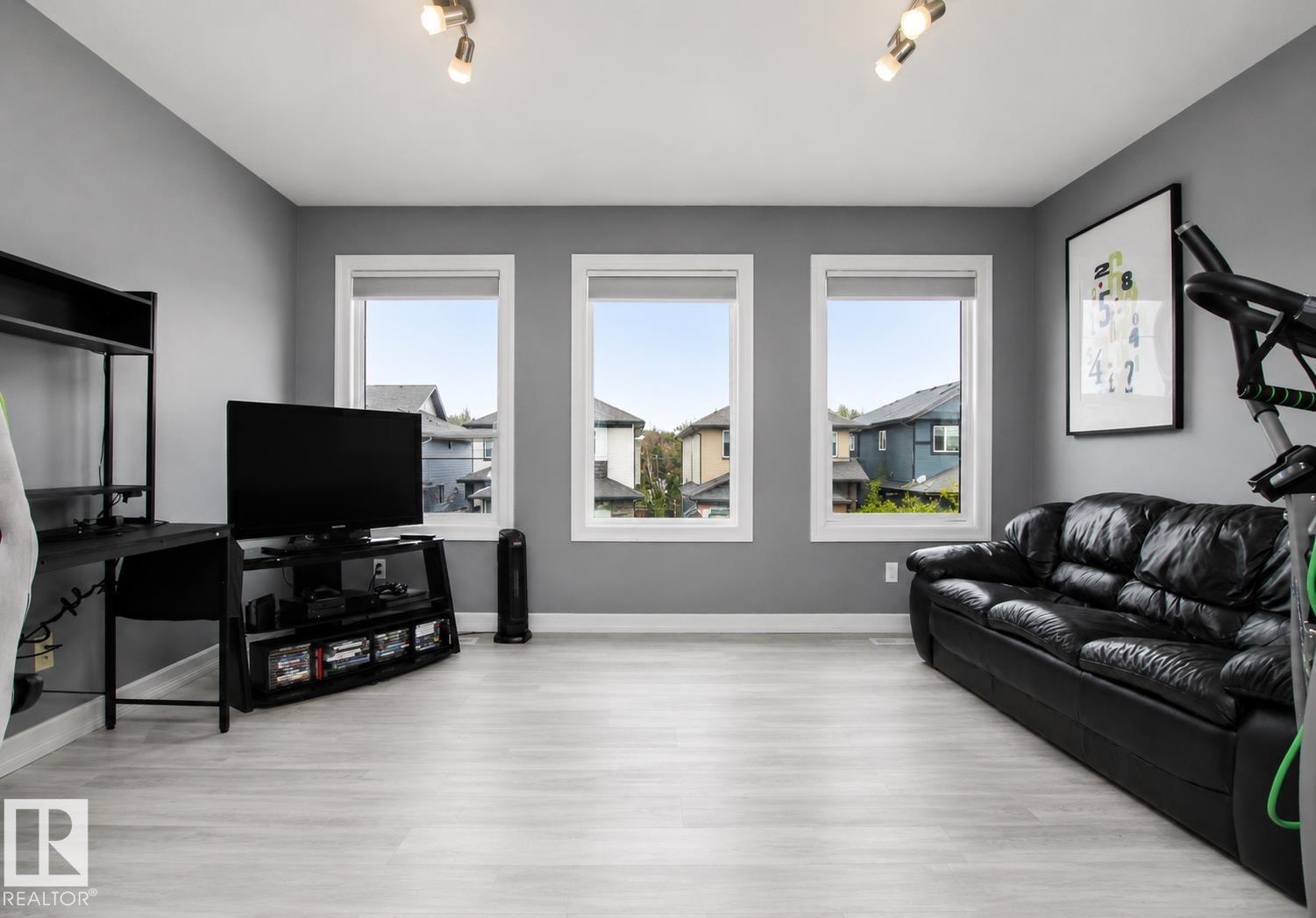 3334 HILTON CR NW — photo 31