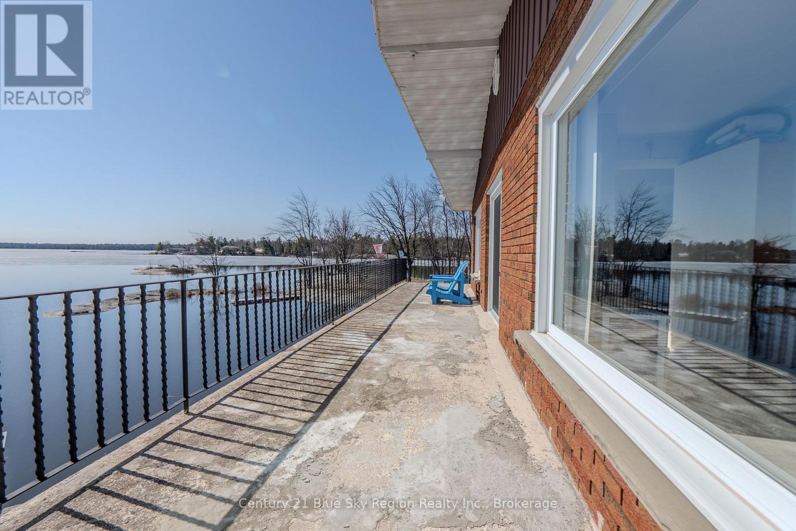 8 GERARD ROAD - 15