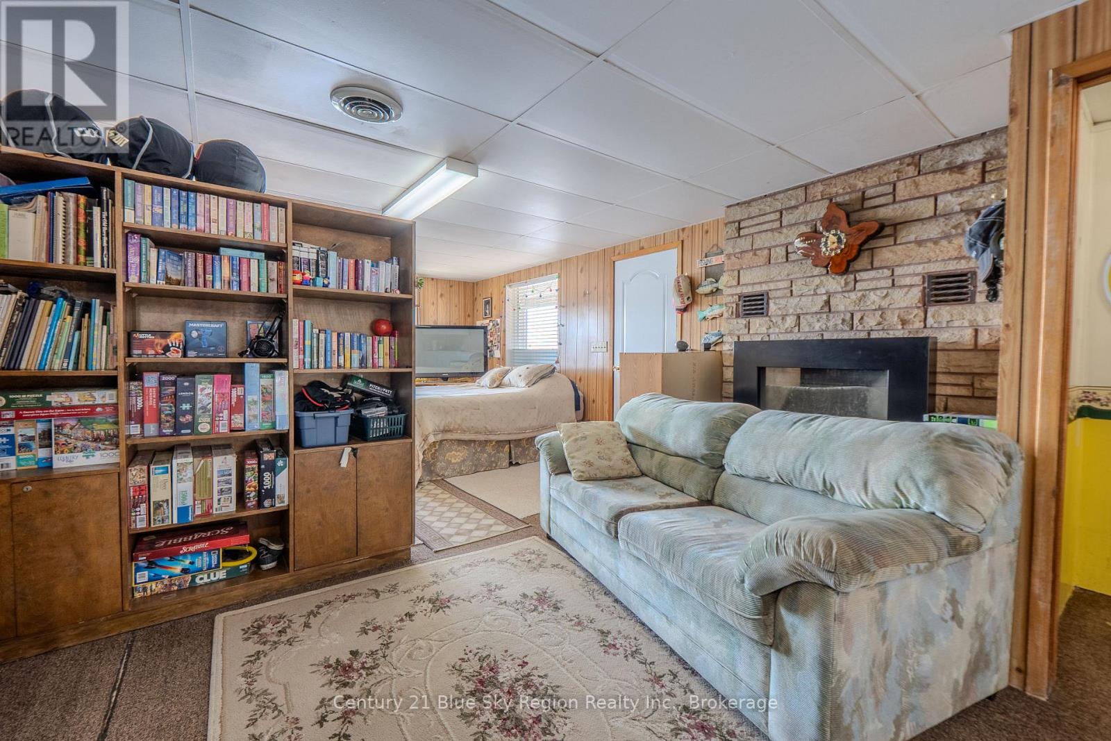 8 GERARD ROAD - 20