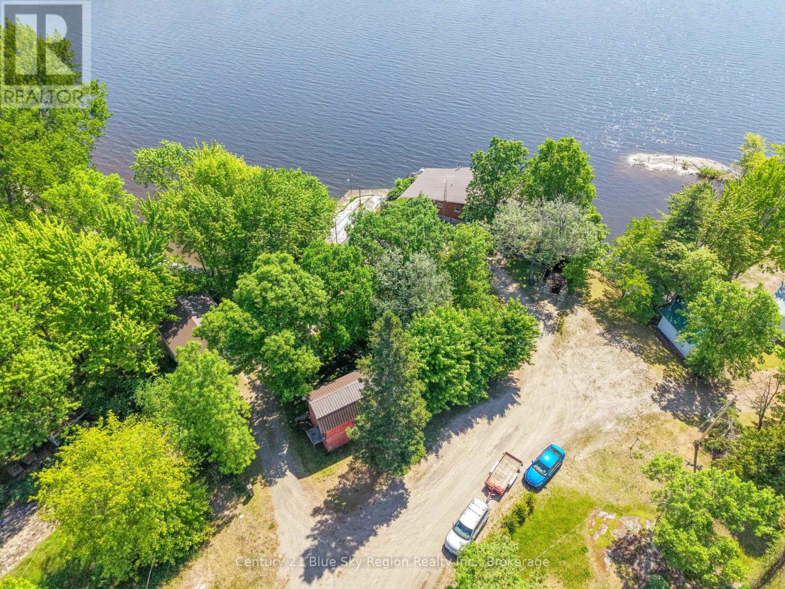 8 GERARD ROAD - 46